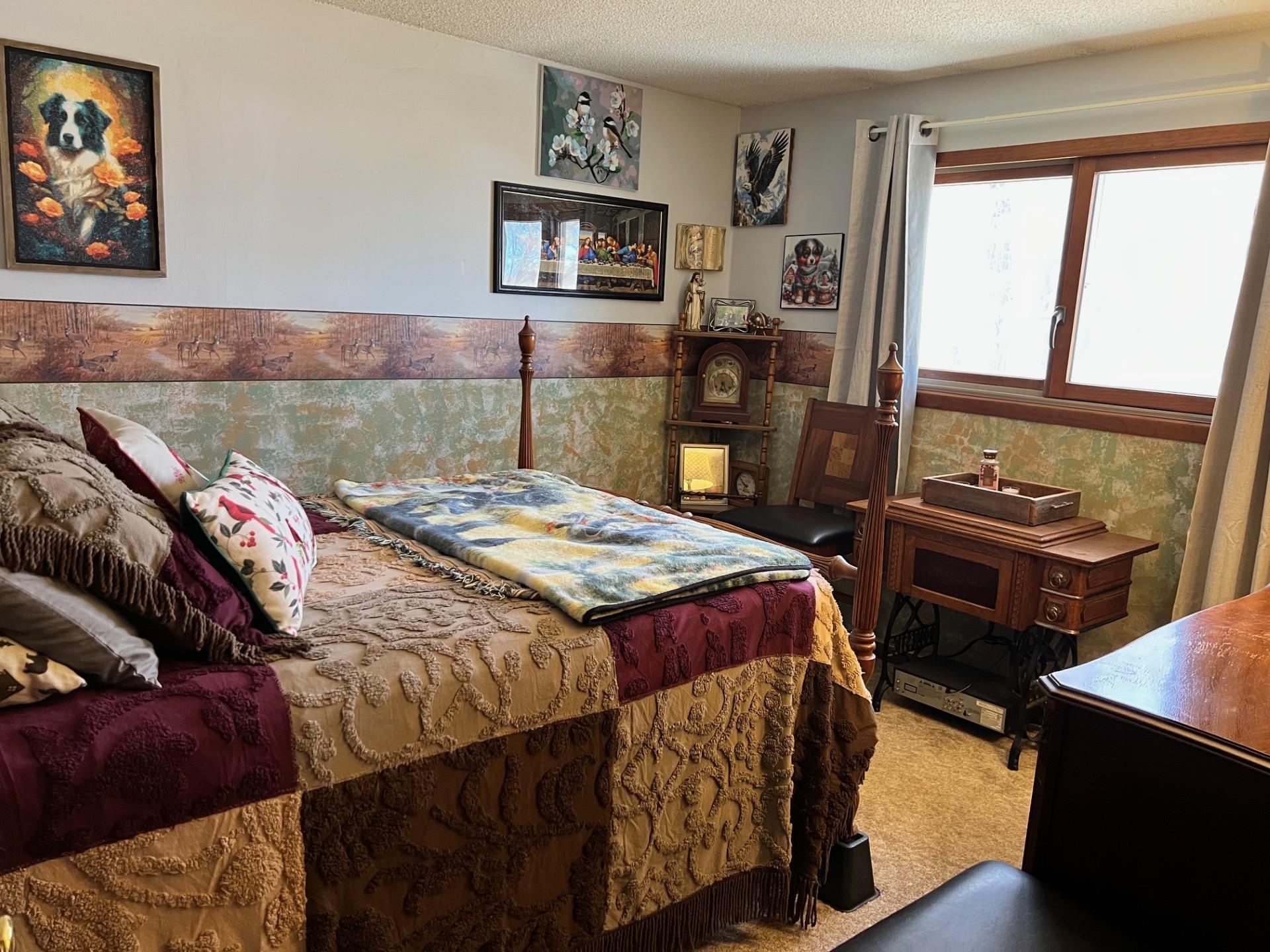 1977 single family home for sale at 8042 Meades Addn Drive SE in Alexandria, MN — 3 bed, 2 bath (photo 16 of 24)