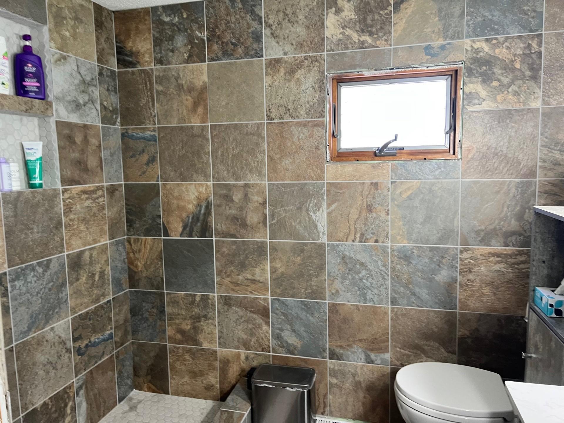 1977 single family home for sale at 8042 Meades Addn Drive SE in Alexandria, MN — 3 bed, 2 bath (photo 18 of 24)