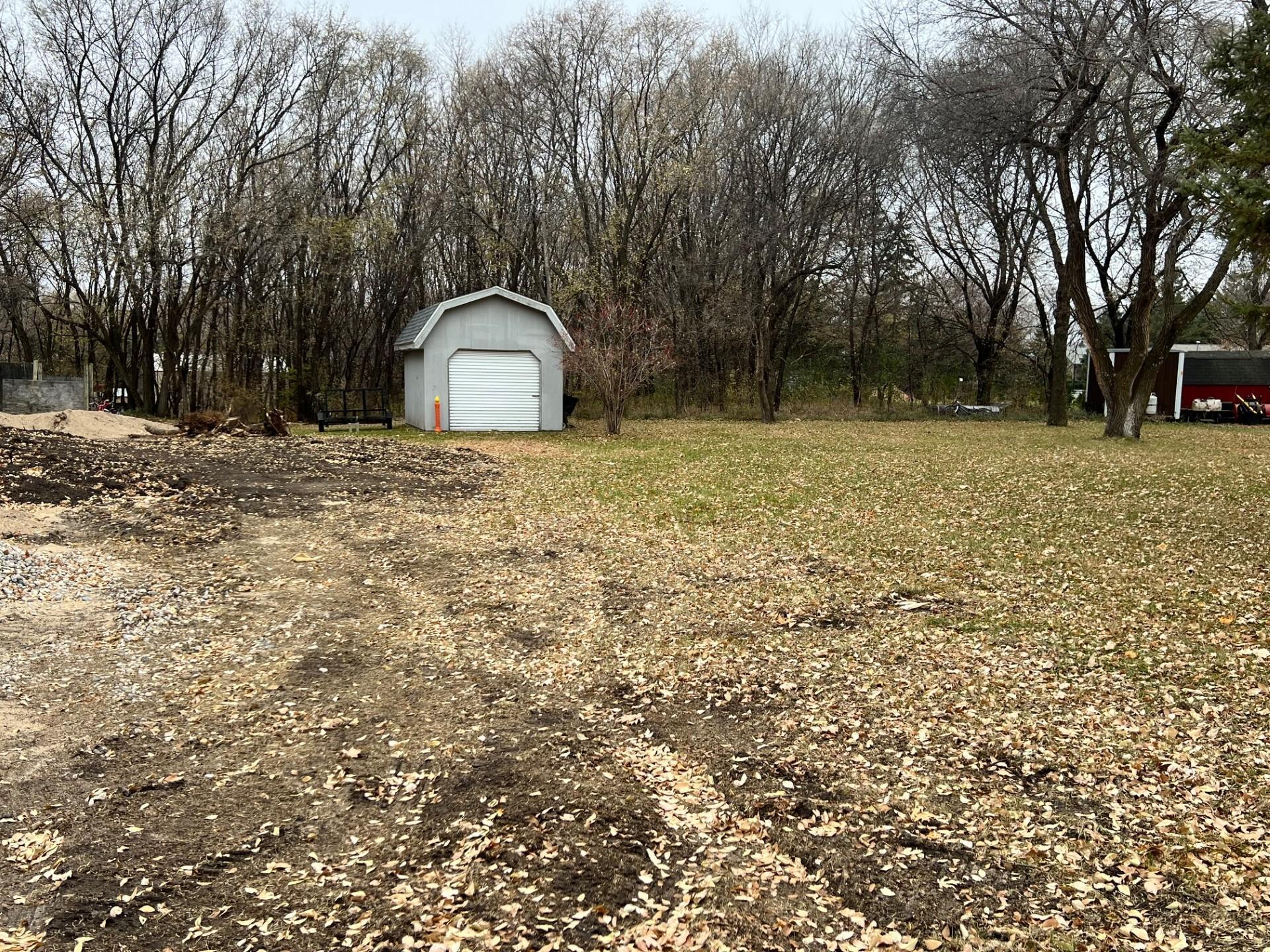 1977 single family home for sale at 8042 Meades Addn Drive SE in Alexandria, MN — 3 bed, 2 bath (photo 7 of 24)