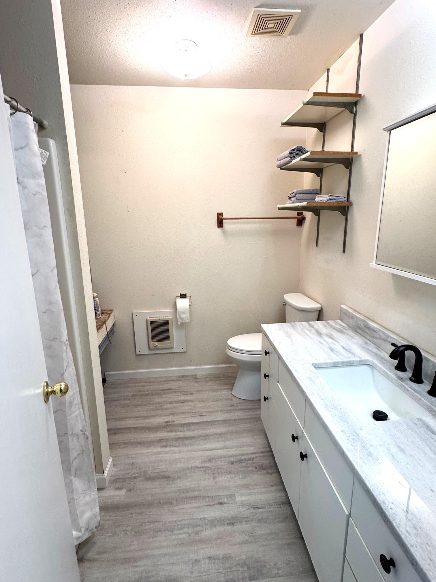 2002 single family home for sale at 2736 Oak Loop NW in Baudette, MN — 2 bed, 1 bath (photo 6 of 11)