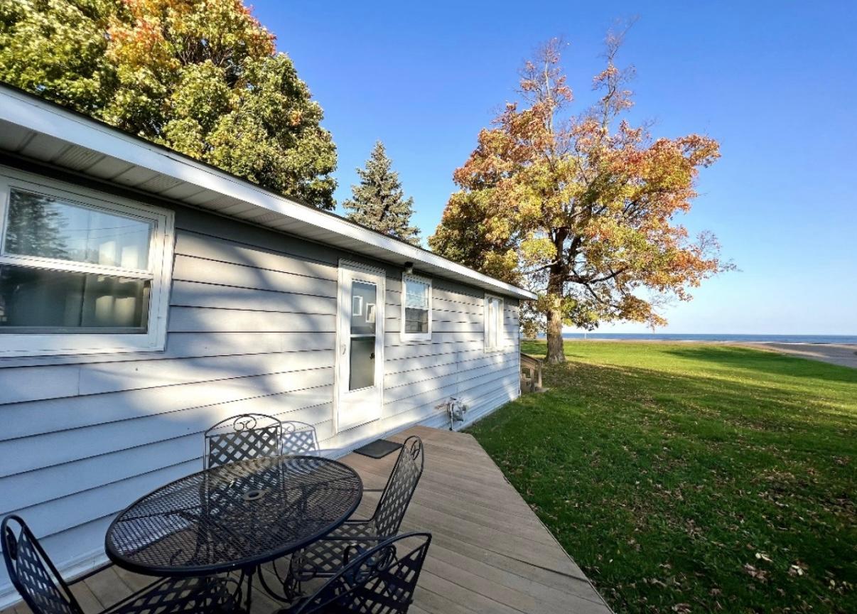 1982 single family home for sale at 7925 US Highway 169 in Garrison, MN — 4 bed, 2 bath (photo 6 of 29)