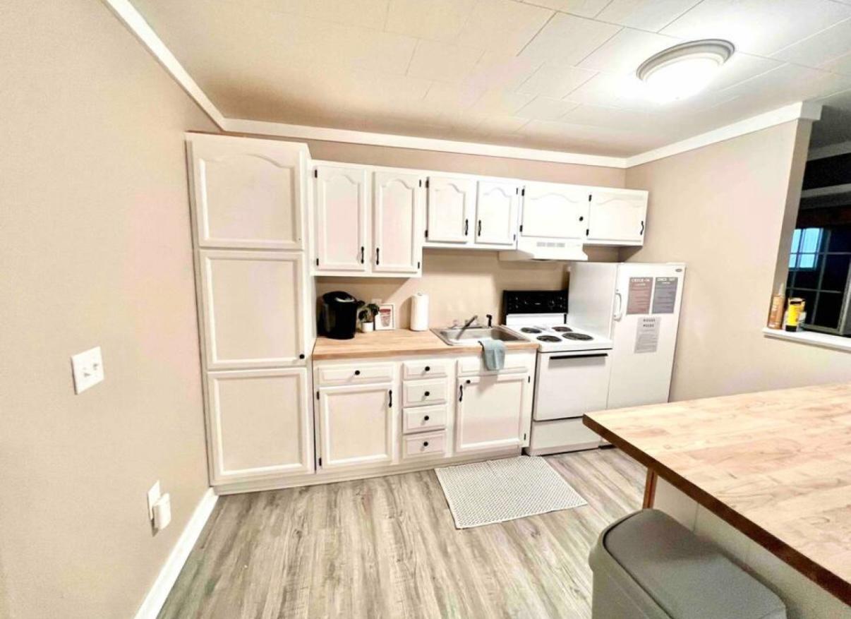 1982 single family home for sale at 7925 US Highway 169 in Garrison, MN — 4 bed, 2 bath (photo 10 of 29)