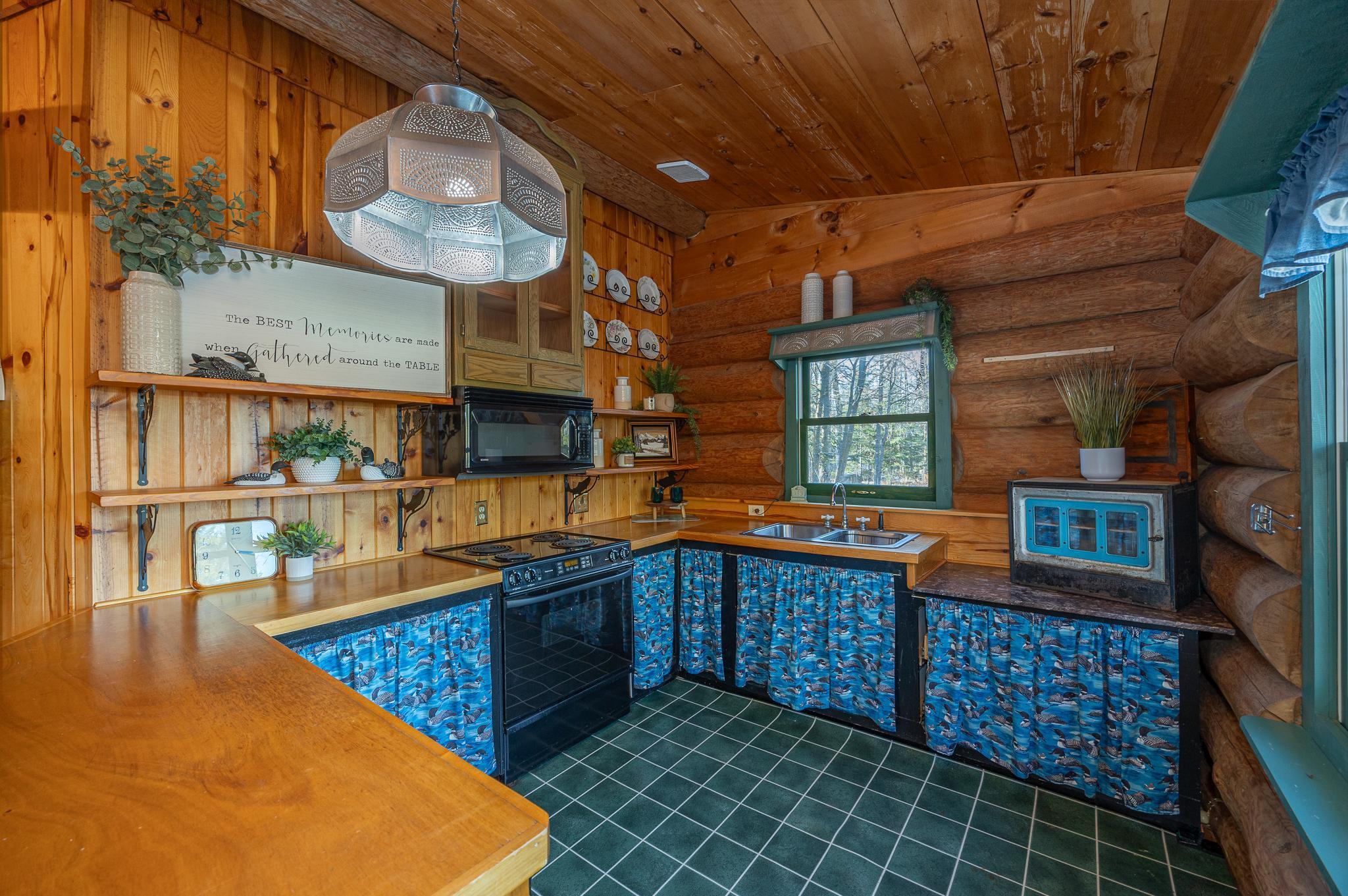 1992 single family home for sale at 4701 Shangri La Drive NE in Longville, MN — 1 bed, 2 bath (photo 25 of 52)