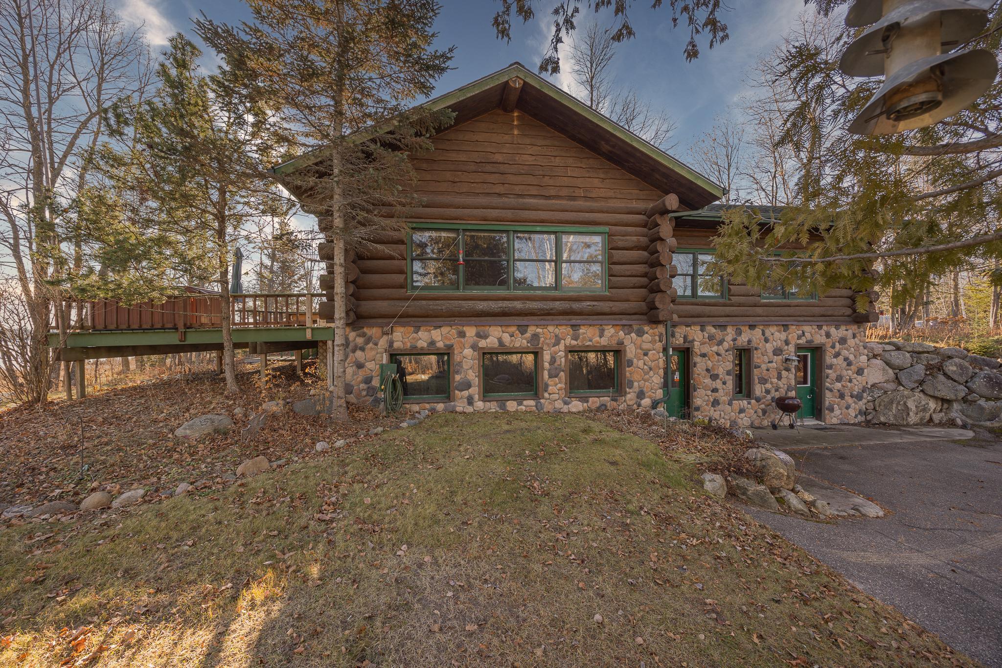 1992 single family home for sale at 4701 Shangri La Drive NE in Longville, MN — 1 bed, 2 bath (photo 5 of 52)