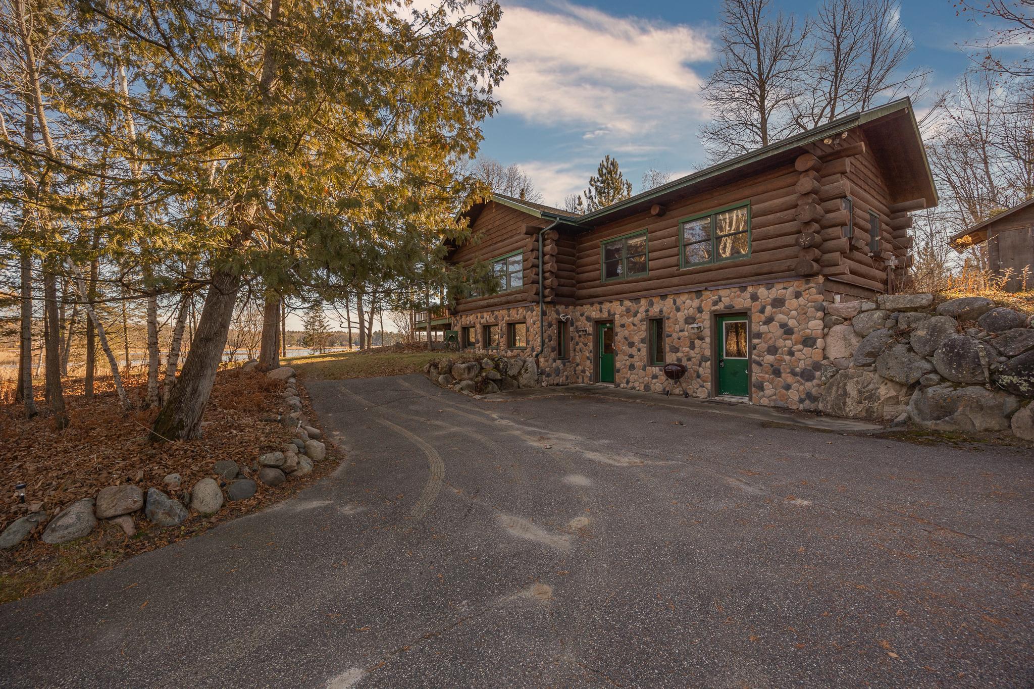 1992 single family home for sale at 4701 Shangri La Drive NE in Longville, MN — 1 bed, 2 bath (photo 7 of 52)