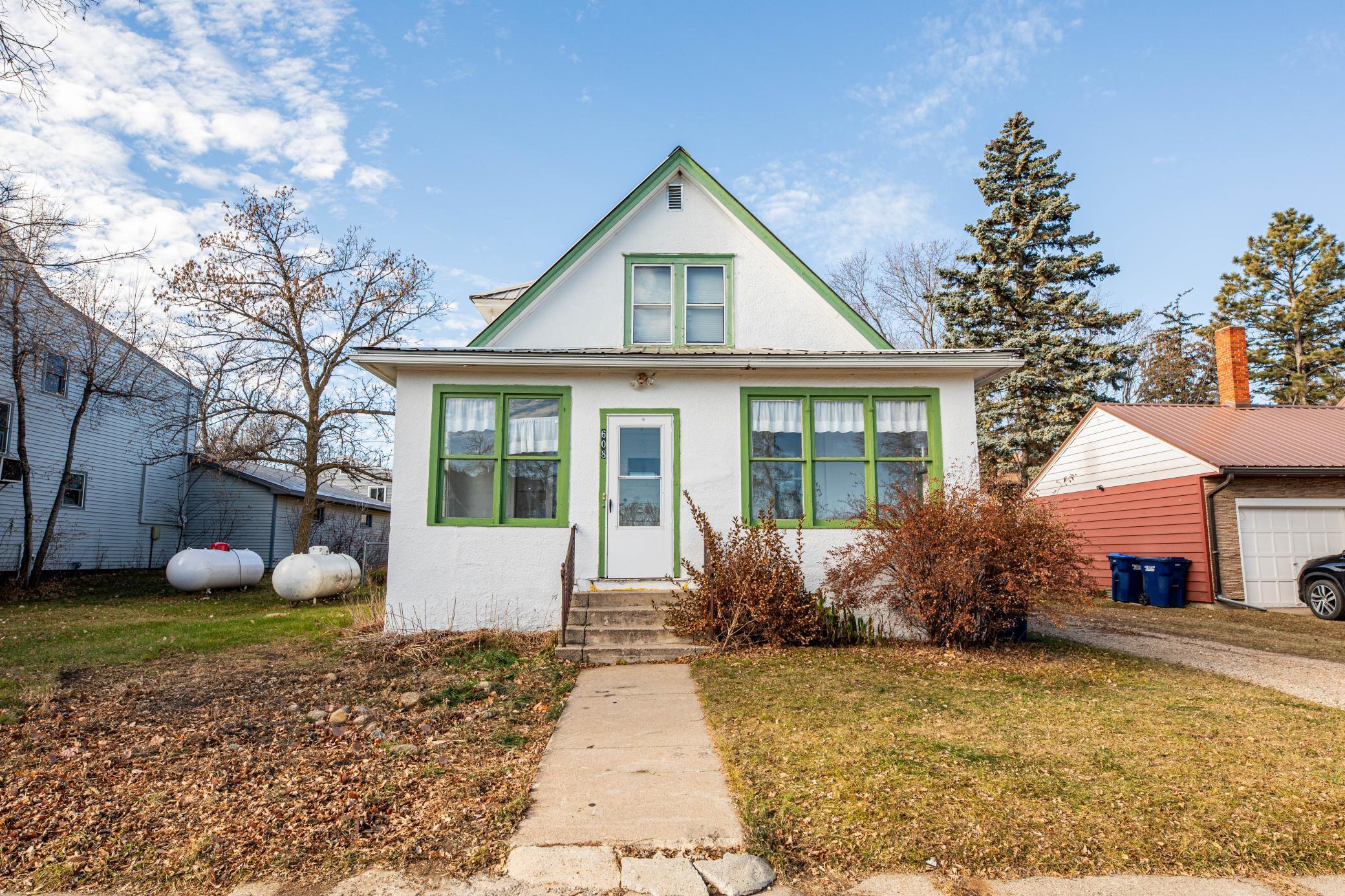608 Ash Street, Lisbon ND 58054 - Photo 2 of 34