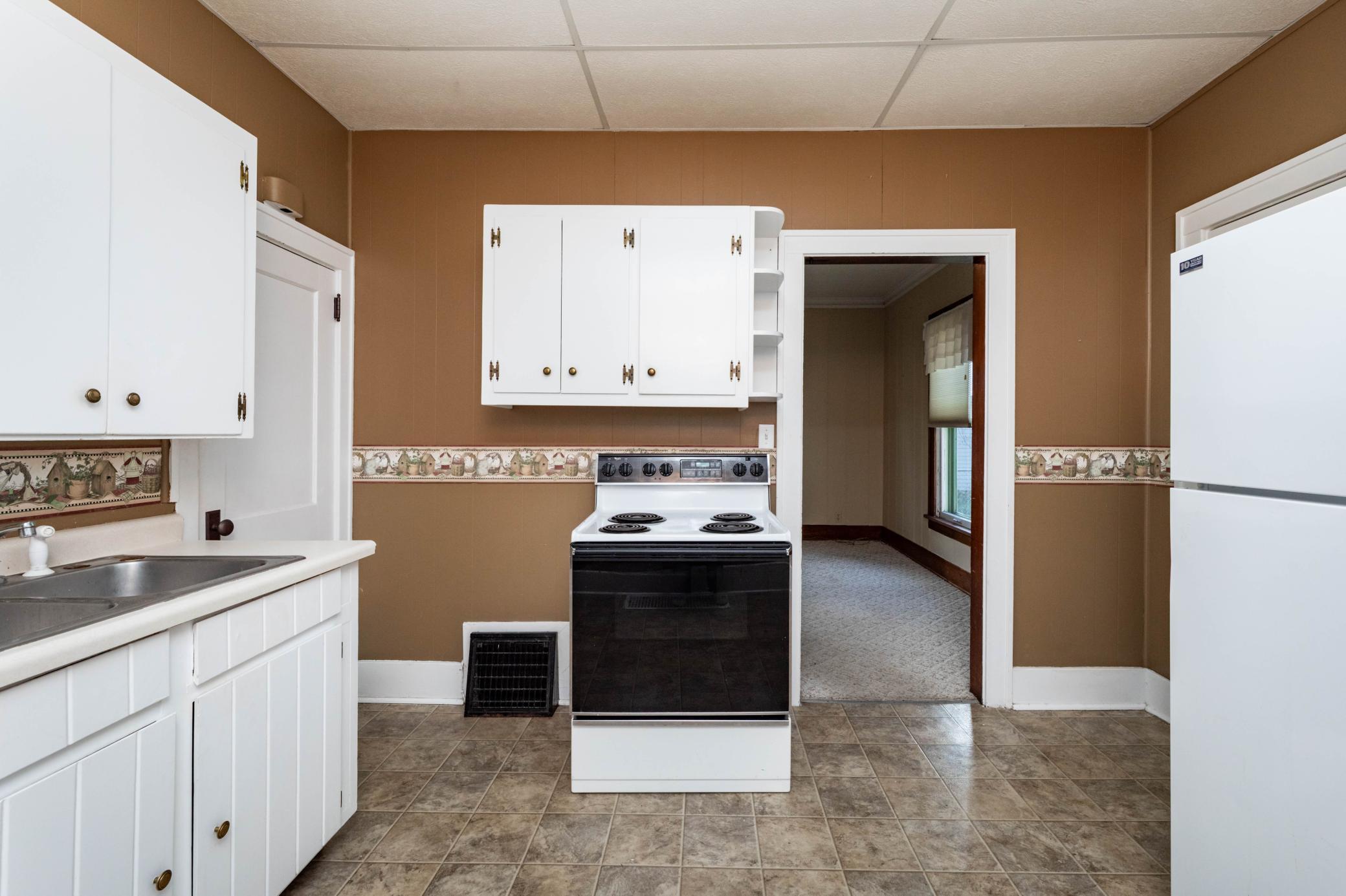 608 Ash Street, Lisbon ND 58054 - Photo 17 of 34