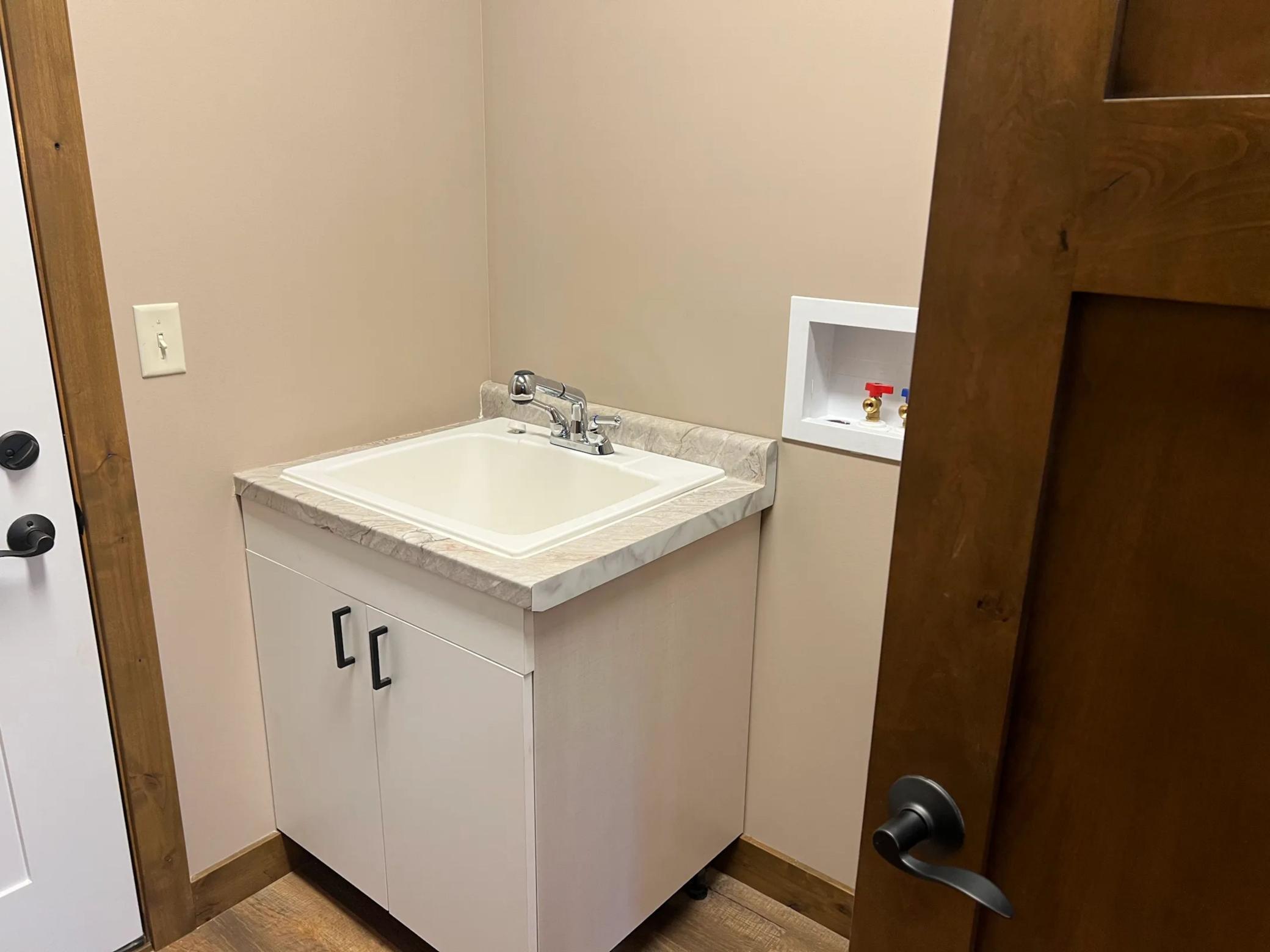 2025 townhouse for sale at 16912 Piper Lane in Brainerd, MN — 2 bed, 2 bath (photo 16 of 21)