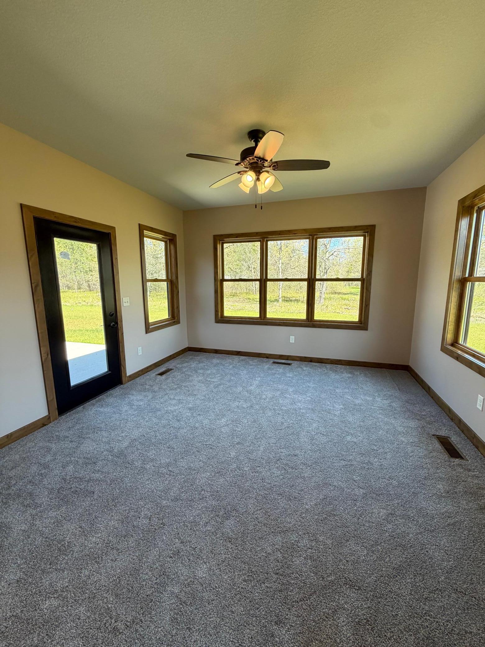 2025 townhouse for sale at 16912 Piper Lane in Brainerd, MN — 2 bed, 2 bath (photo 13 of 37)