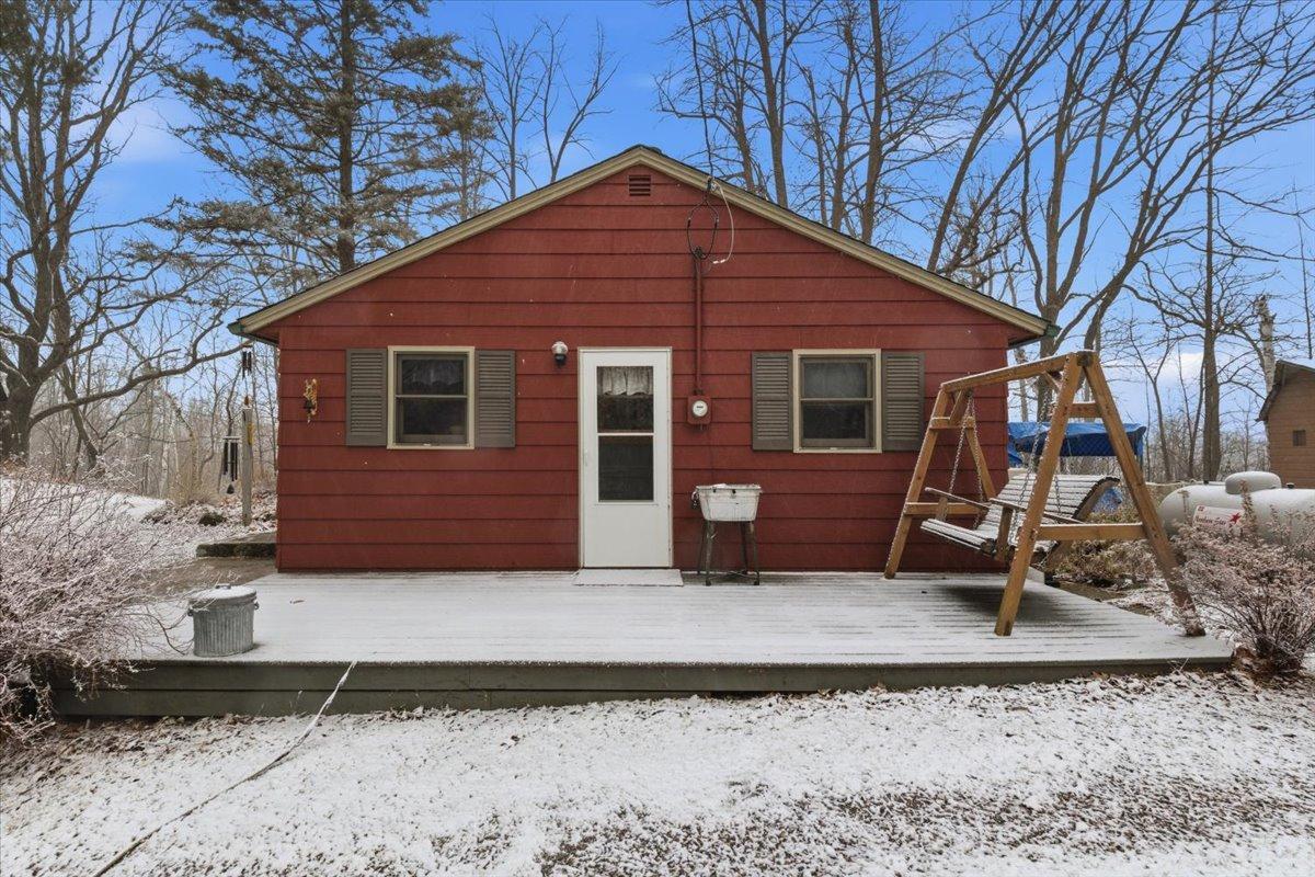 1957 single family home for sale at 2170 County Road 5 NW in Hackensack, MN — 2 bed, 1 bath (photo 2 of 64)