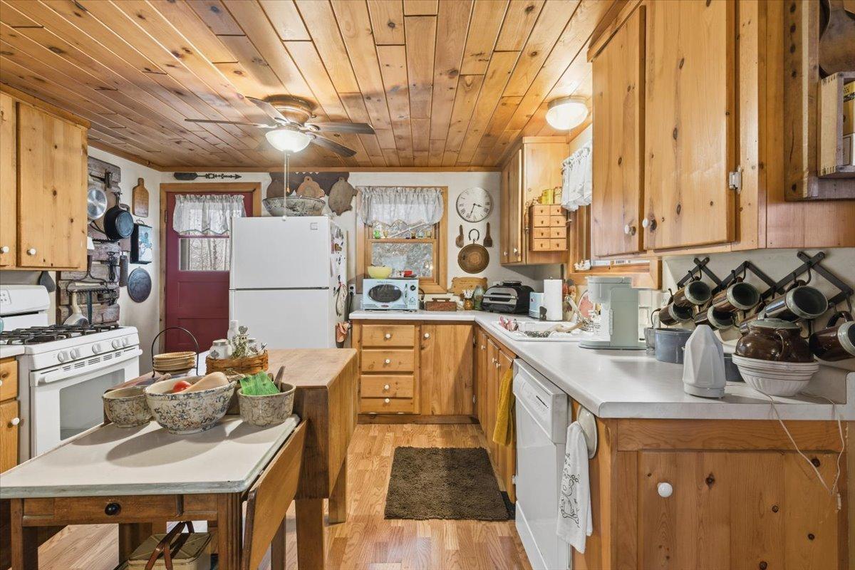 1957 single family home for sale at 2170 County Road 5 NW in Hackensack, MN — 2 bed, 1 bath (photo 6 of 64)
