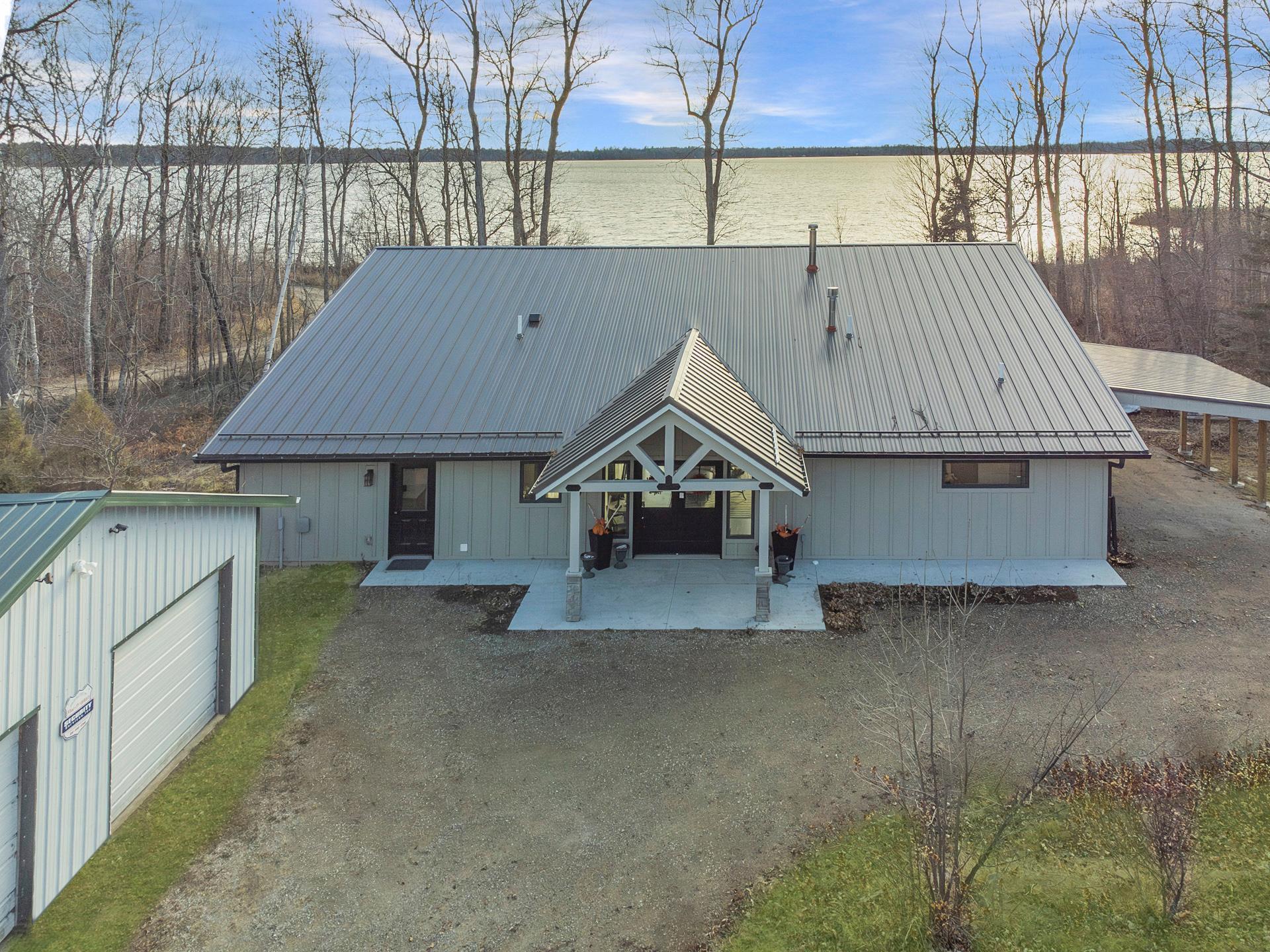 2023 single family home for sale at 4681 Mission Road NE in Bemidji, MN — 2 bed, 2 bath (photo 6 of 51)