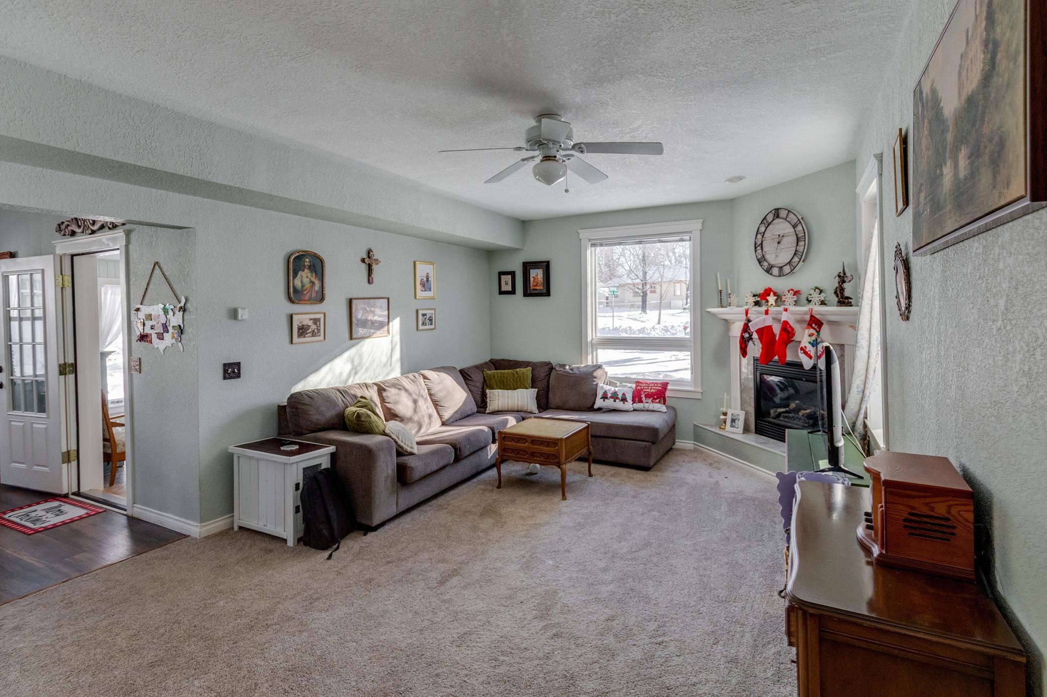 1905 single family home for sale at 839 Bluff Avenue in Brainerd, MN — 4 bed, 2 bath (photo 16 of 49)