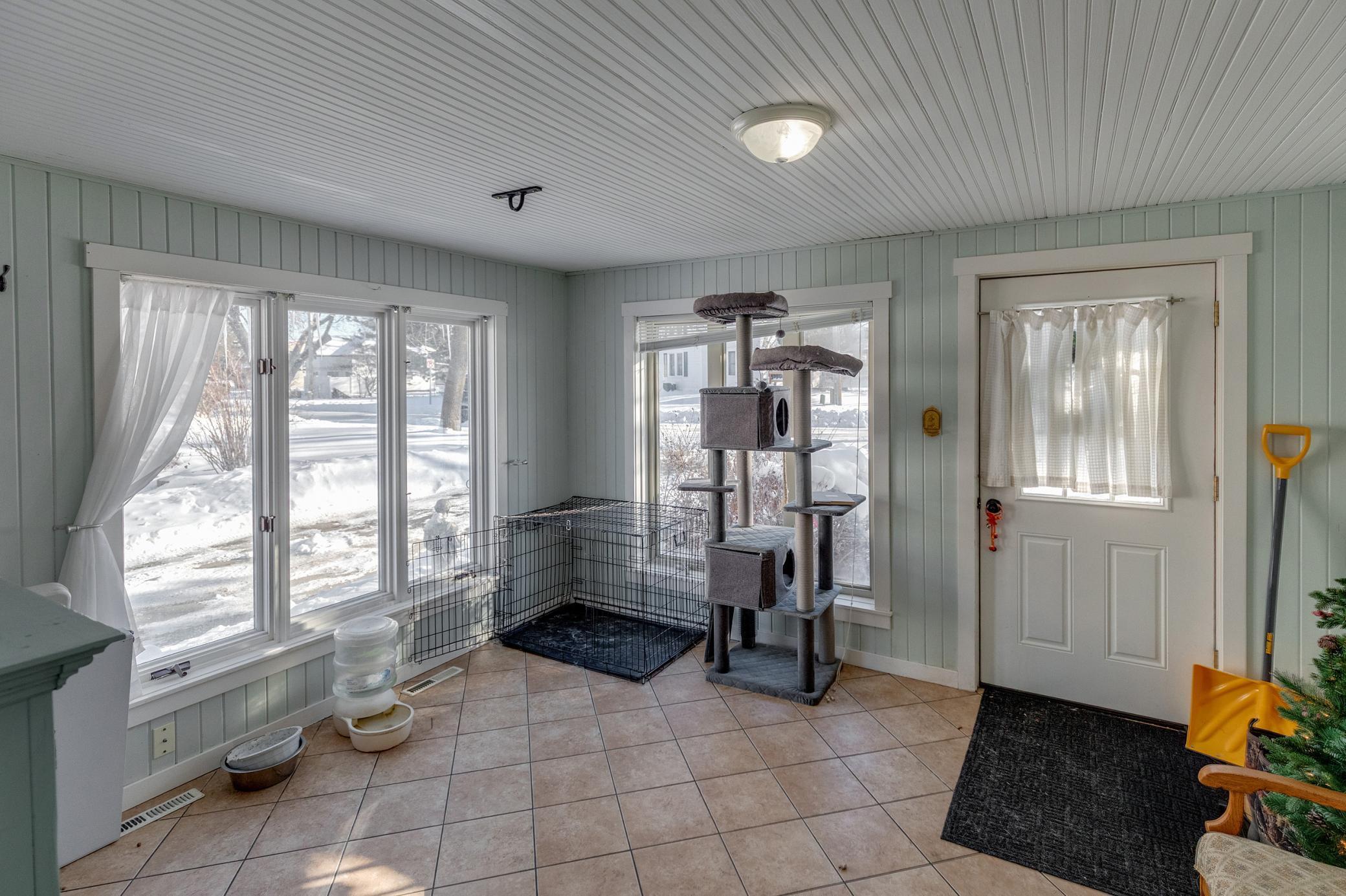 1905 single family home for sale at 839 Bluff Avenue in Brainerd, MN — 4 bed, 2 bath (photo 21 of 49)