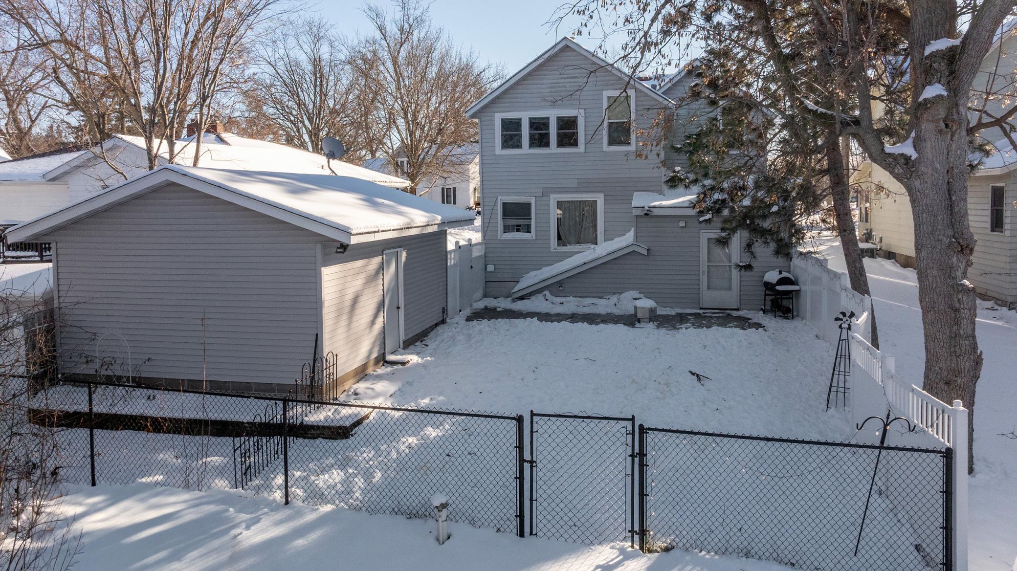 1905 single family home for sale at 839 Bluff Avenue in Brainerd, MN — 4 bed, 2 bath (photo 48 of 49)