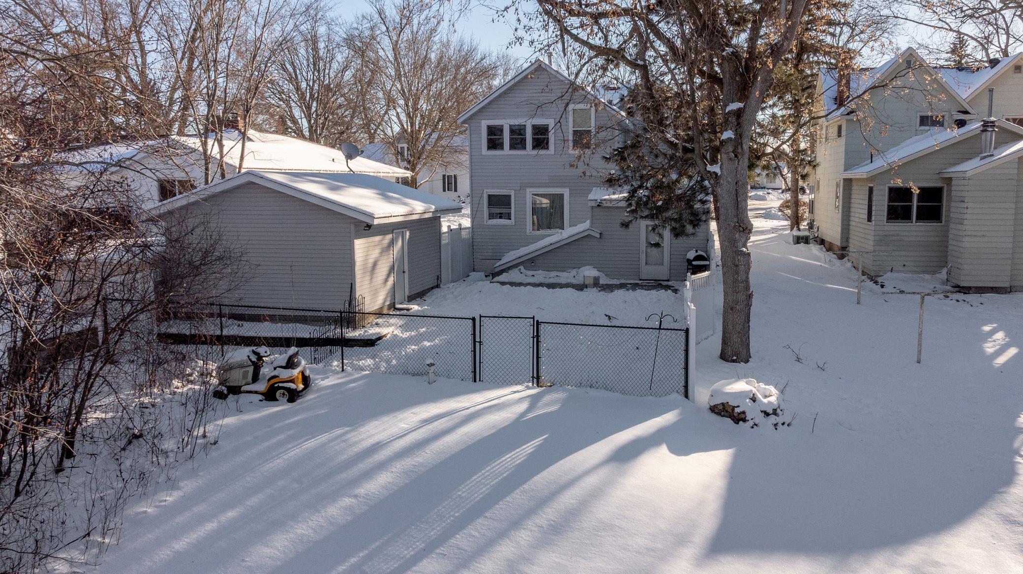 1905 single family home for sale at 839 Bluff Avenue in Brainerd, MN — 4 bed, 2 bath (photo 49 of 49)