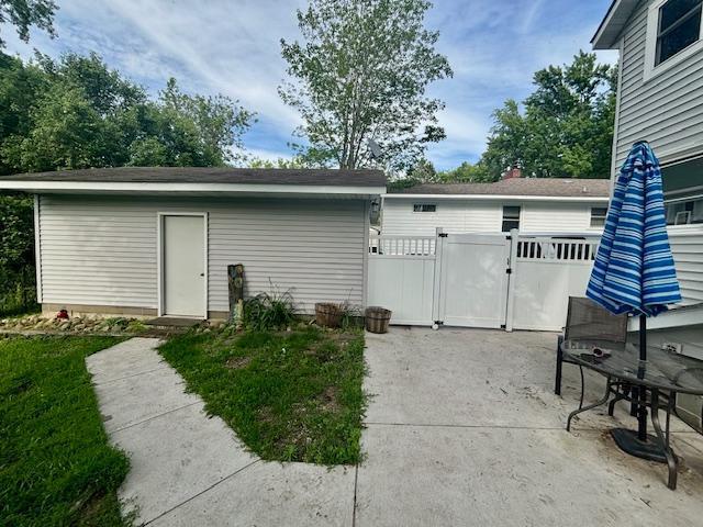 1905 single family home for sale at 839 Bluff Avenue in Brainerd, MN — 4 bed, 2 bath (photo 6 of 49)