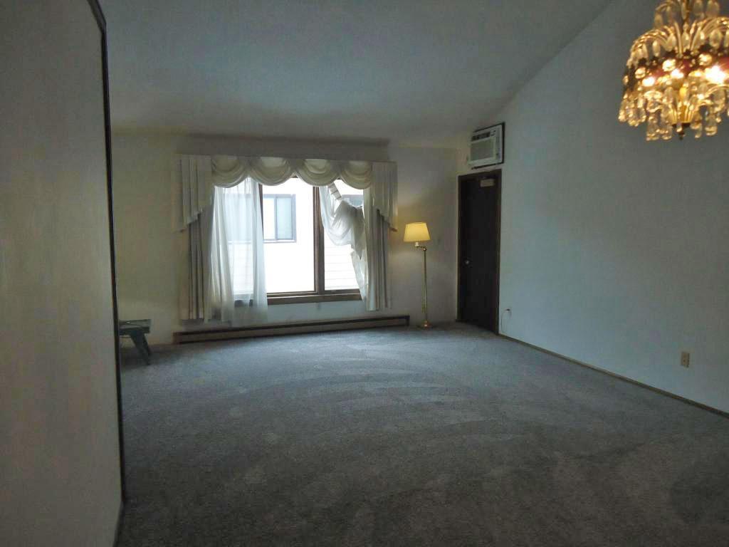 804 S 10 Street S, Fargo ND 58103 - Photo 8 of 16