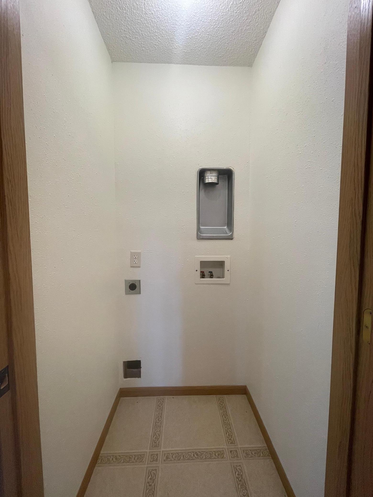 2007 twin home for sale at 316A 2nd Street NE in Bertha, MN — 2 bed, 1 bath (photo 20 of 24)