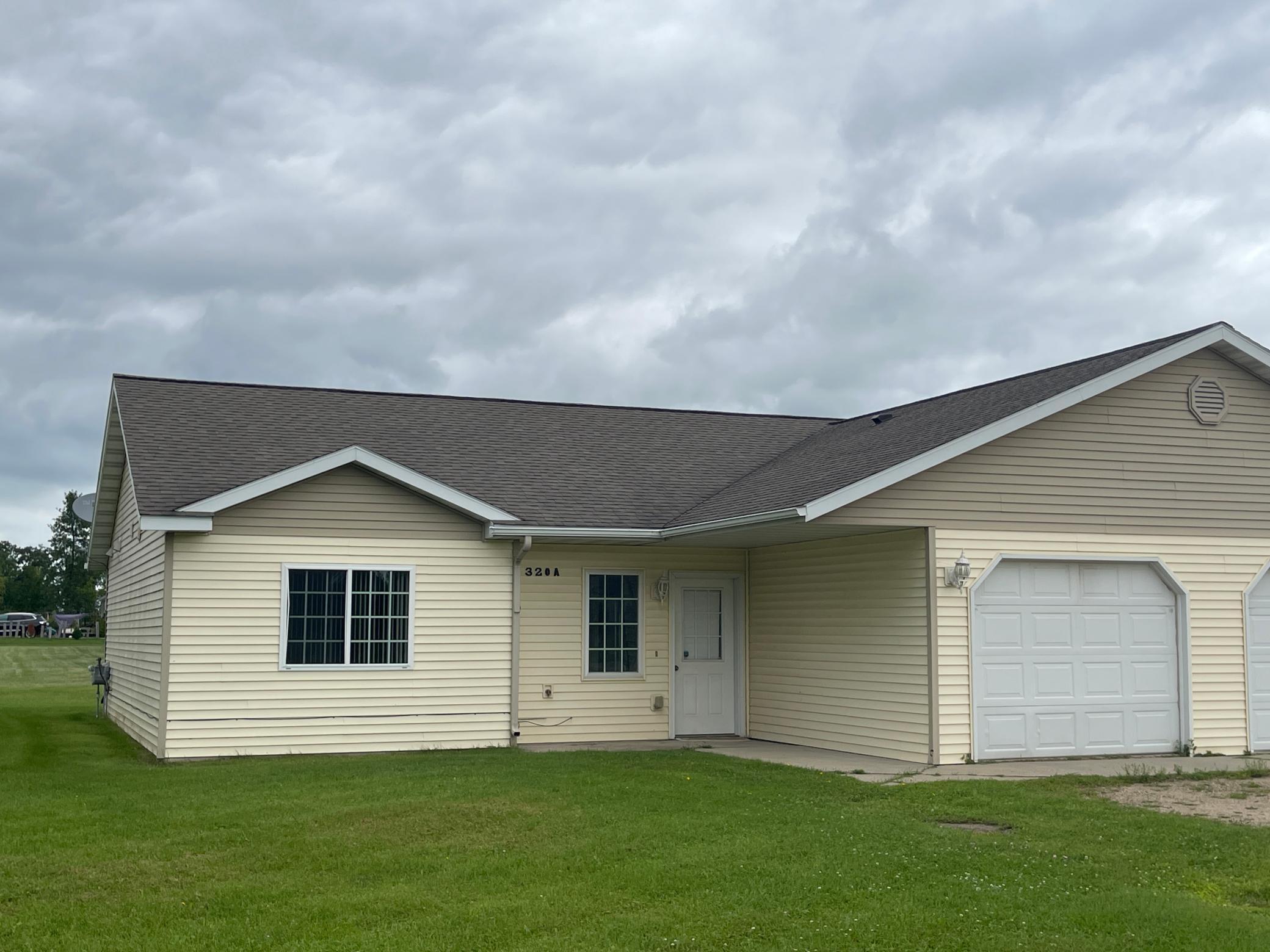 2005 twin home for sale at 320A 2nd Street NE in Bertha, MN — 2 bed, 1 bath (photo 2 of 20)