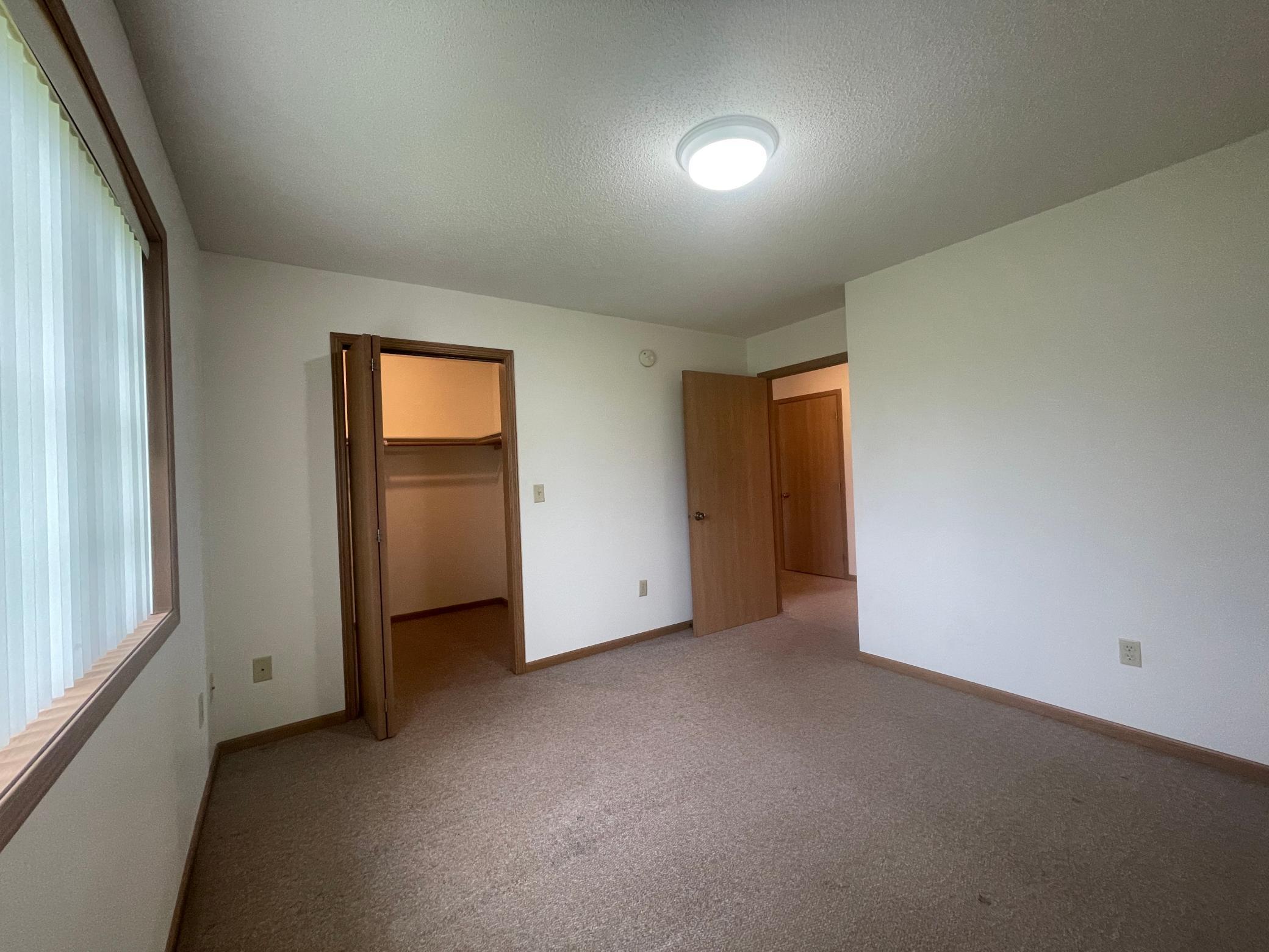2005 twin home for sale at 320A 2nd Street NE in Bertha, MN — 2 bed, 1 bath (photo 12 of 20)