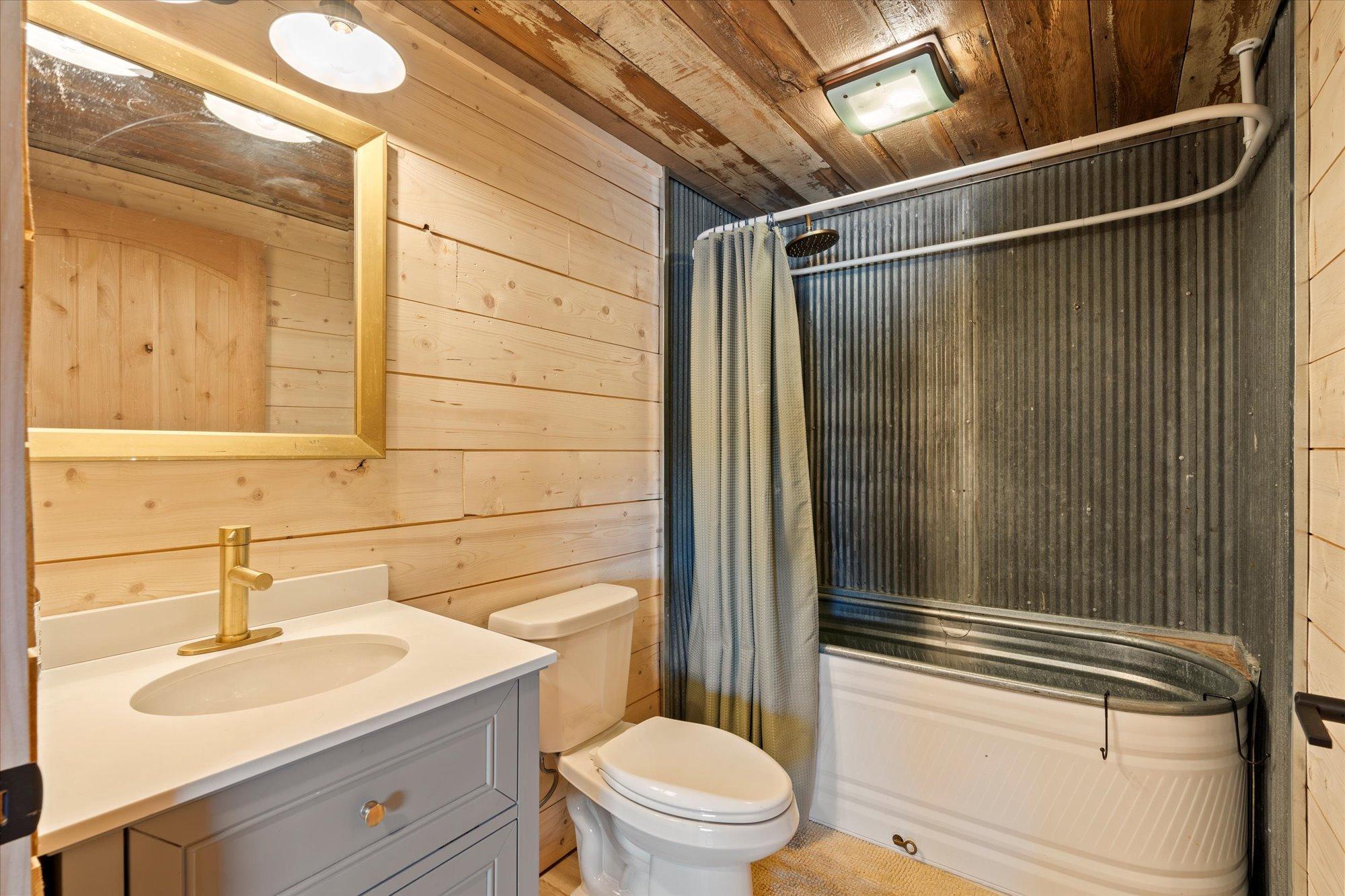2023 single family home for sale at 6458 21st Avenue SW in Pequot Lakes, MN — 3 bed, 4 bath (photo 33 of 46)