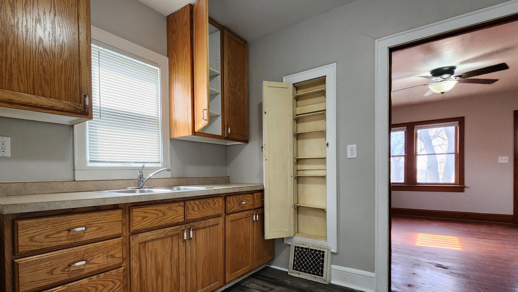 735 14th Street N, Fargo ND 58102 - Photo 14 of 50
