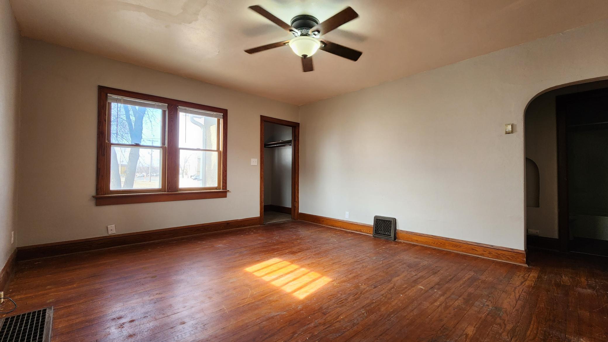 735 14th Street N, Fargo ND 58102 - Photo 4 of 50