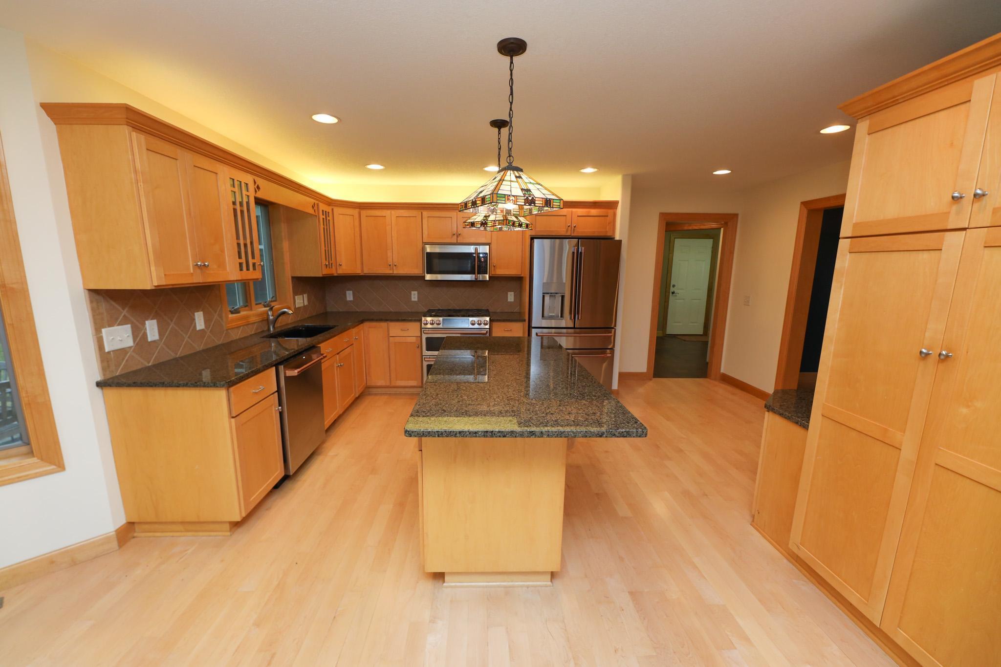 2003 single family home for sale at 2361 Highland Trail SW in Alexandria, MN — 4 bed, 3 bath (photo 5 of 51)