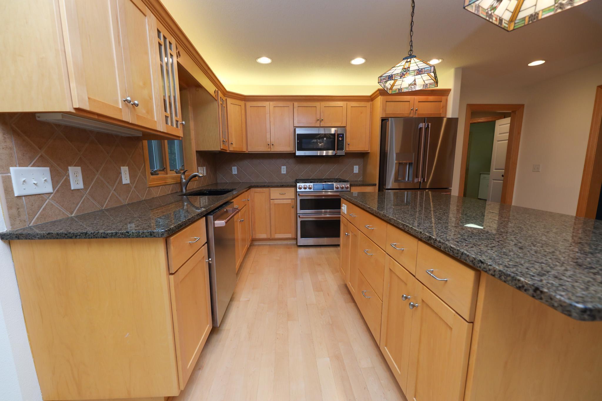 2003 single family home for sale at 2361 Highland Trail SW in Alexandria, MN — 4 bed, 3 bath (photo 8 of 51)