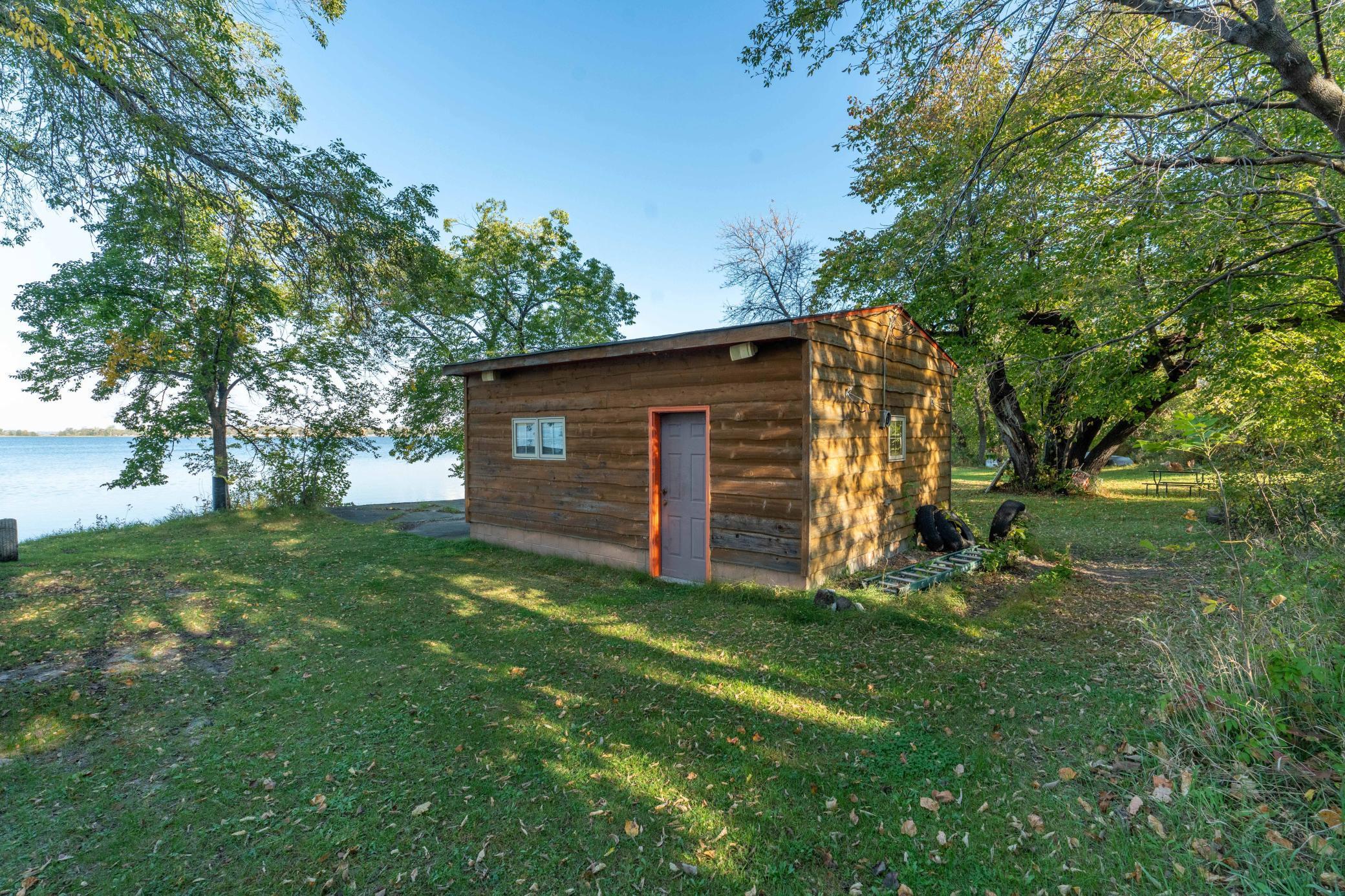 1972 single family home for sale at 37084 Hackberry Point Road in Richville, MN — 2 bed, 1 bath (photo 9 of 32)
