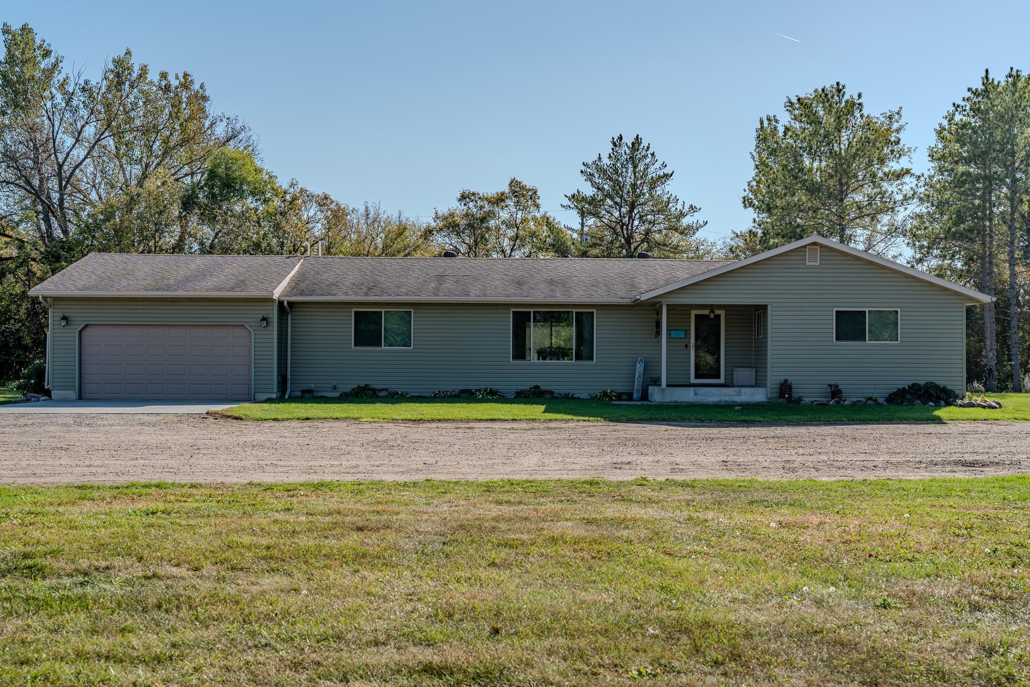 1967 single family home for sale at 5445 157th Street S in Glyndon, MN — 5 bed, 3 bath (photo 6 of 68)
