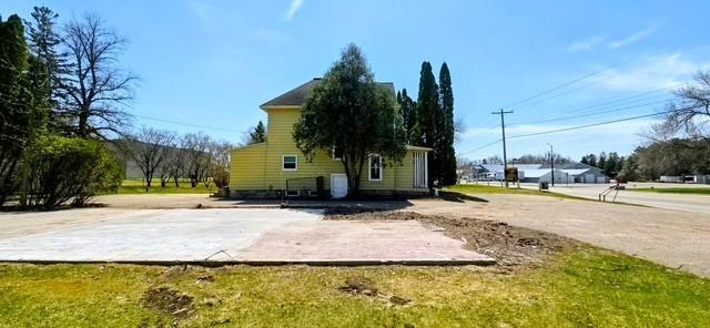 1900 single family home for sale at 1205 N Nokomis in Alexandria, MN — 4 bed, 2 bath (photo 34 of 36)