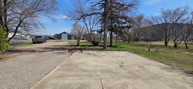 1900 single family home for sale at 1205 N Nokomis in Alexandria, MN — 4 bed, 2 bath (photo 36 of 36)