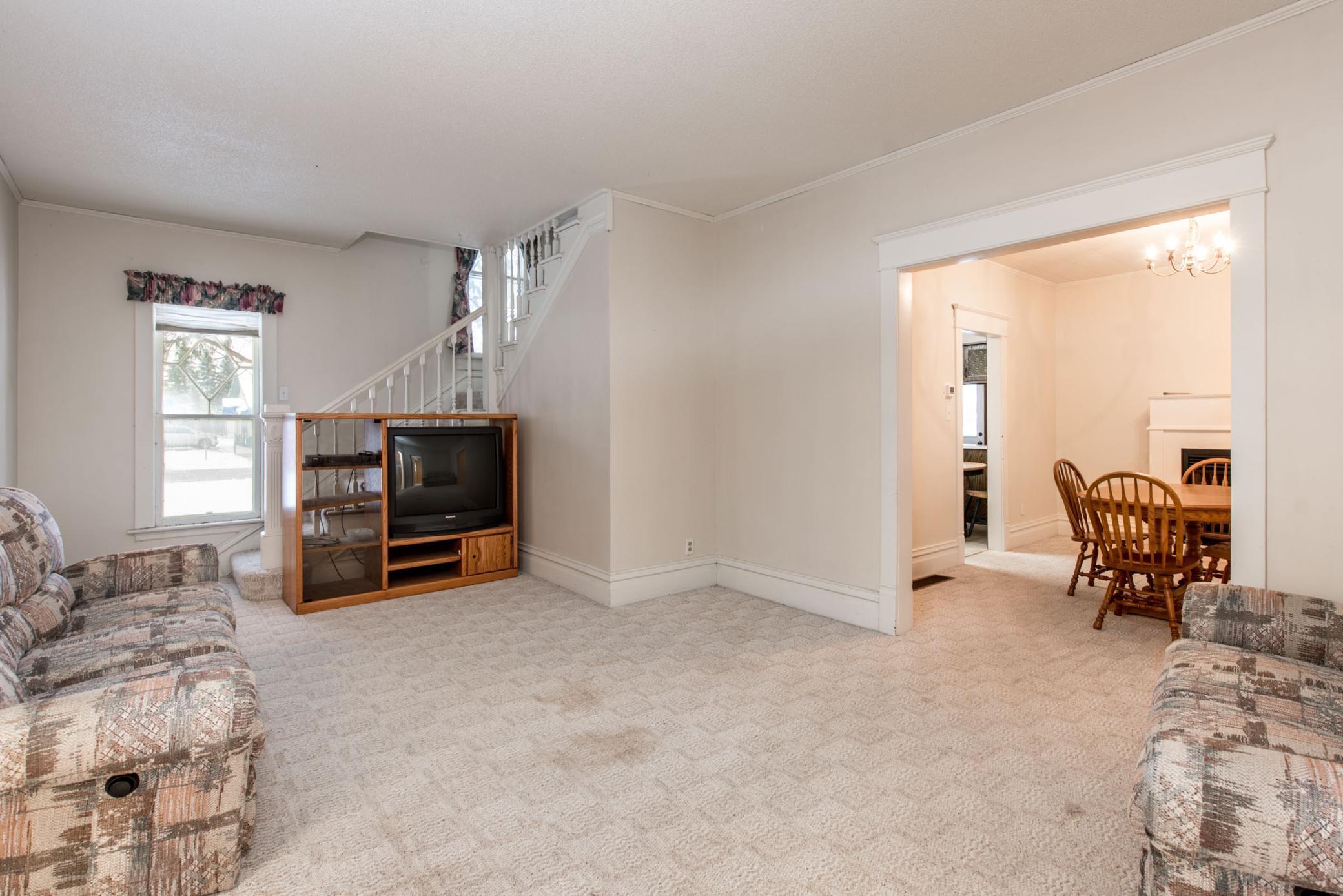 1900 single family home for sale at 1205 N Nokomis in Alexandria, MN — 4 bed, 2 bath (photo 5 of 36)
