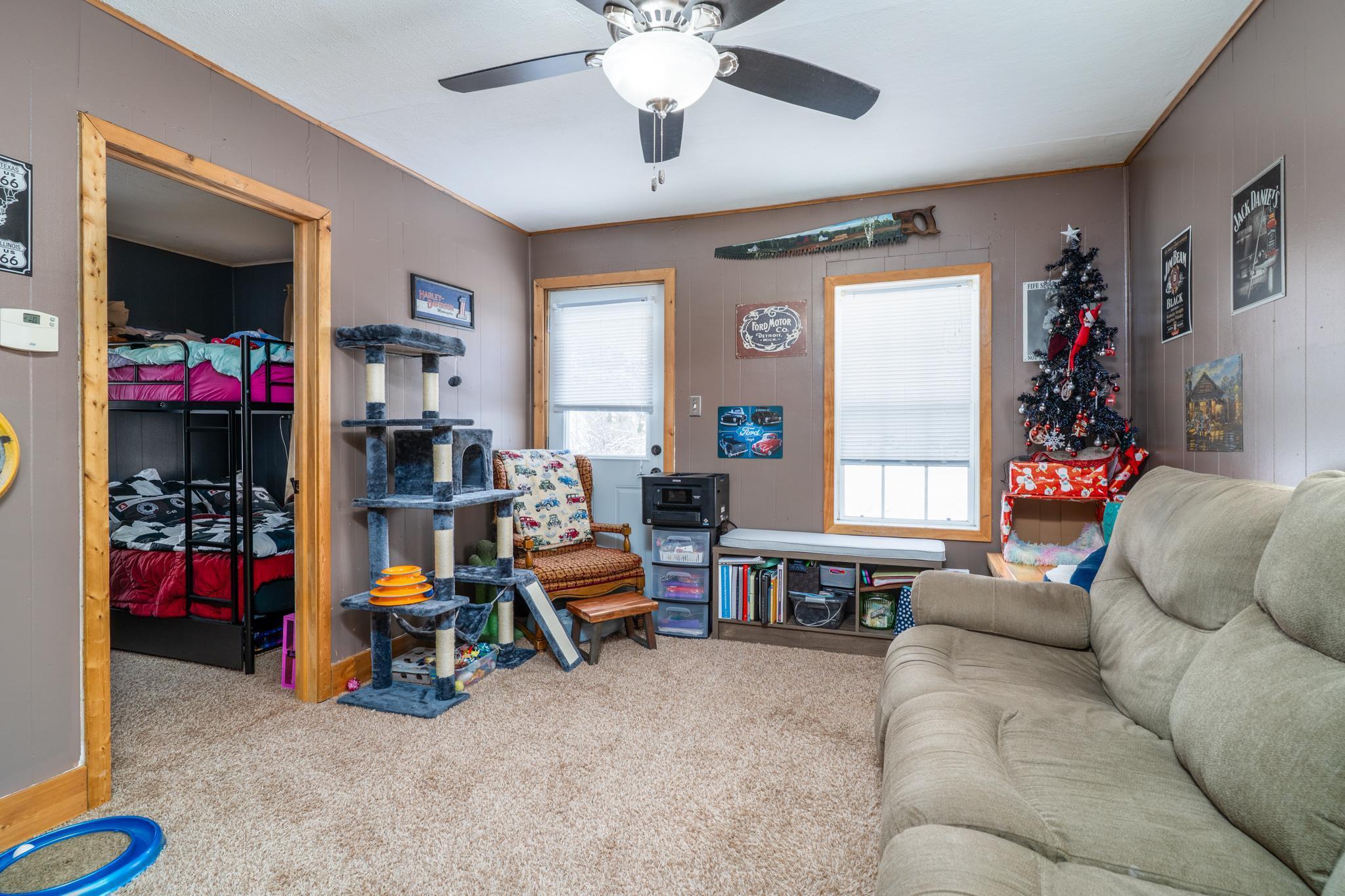 1920 single family home for sale at 1221 Knight Avenue N in Thief River Falls, MN — 3 bed, 1 bath (photo 3 of 21)