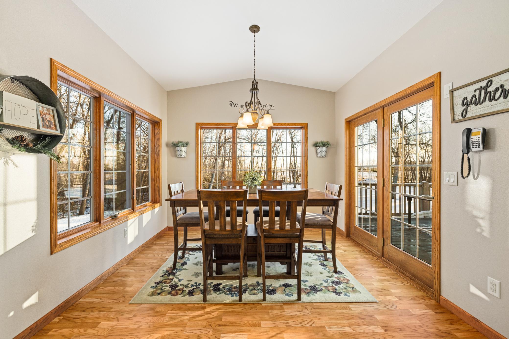 2006 single family home for sale at 102 County RD 1 in Fessenden, ND — 4 bed, 4 bath (photo 9 of 30)