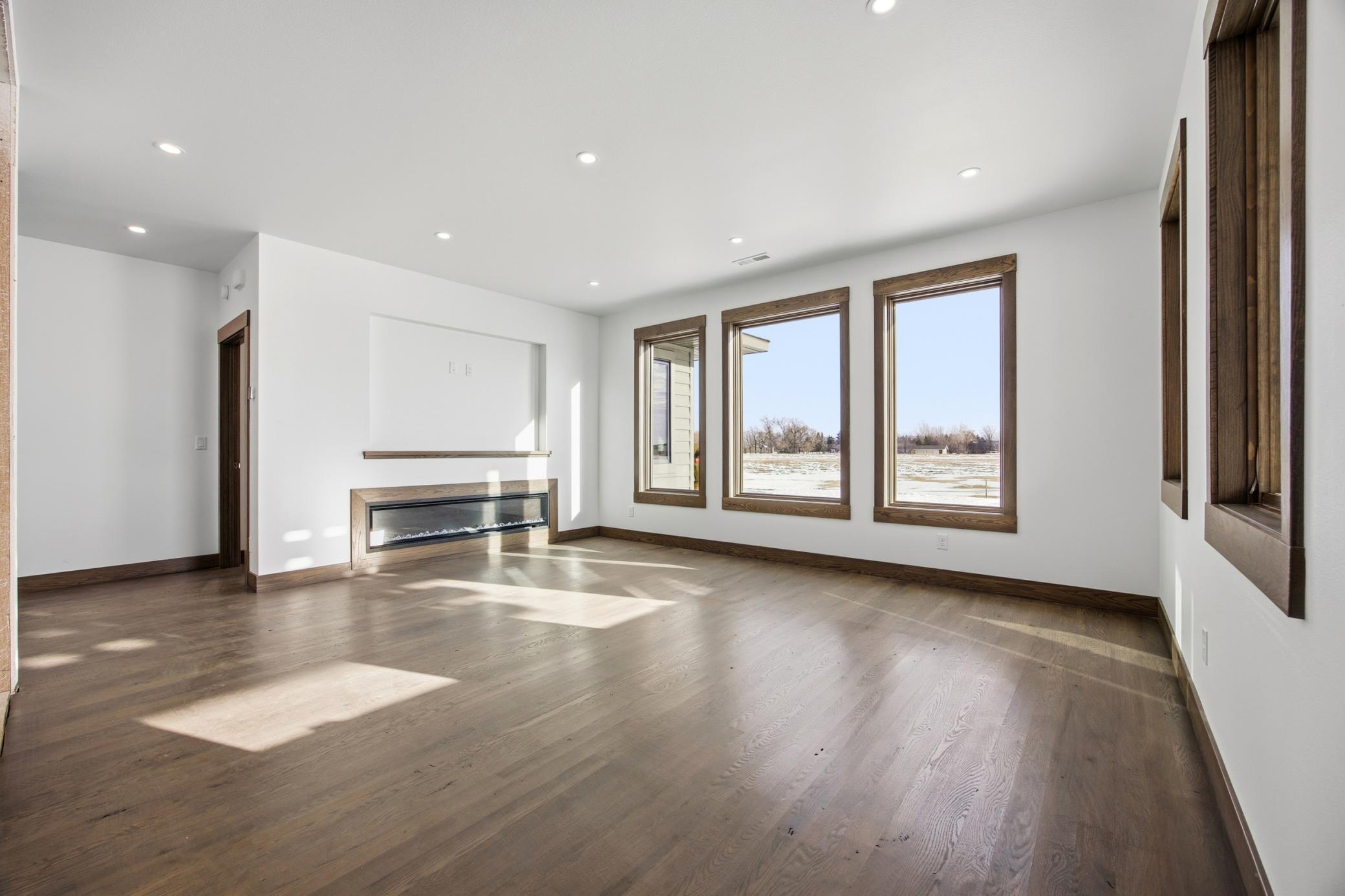 6490 Selkirk Drive S, Fargo ND 58104 - Photo 12 of 82
