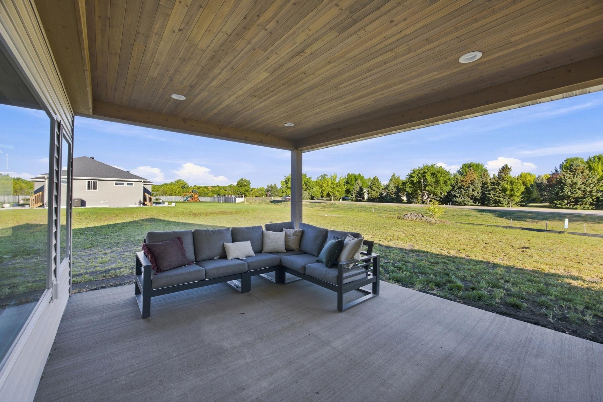 2025 single family home for sale at 4736 Hampton Loop S in Moorhead, MN — 3 bed, 2 bath (photo 2 of 35)
