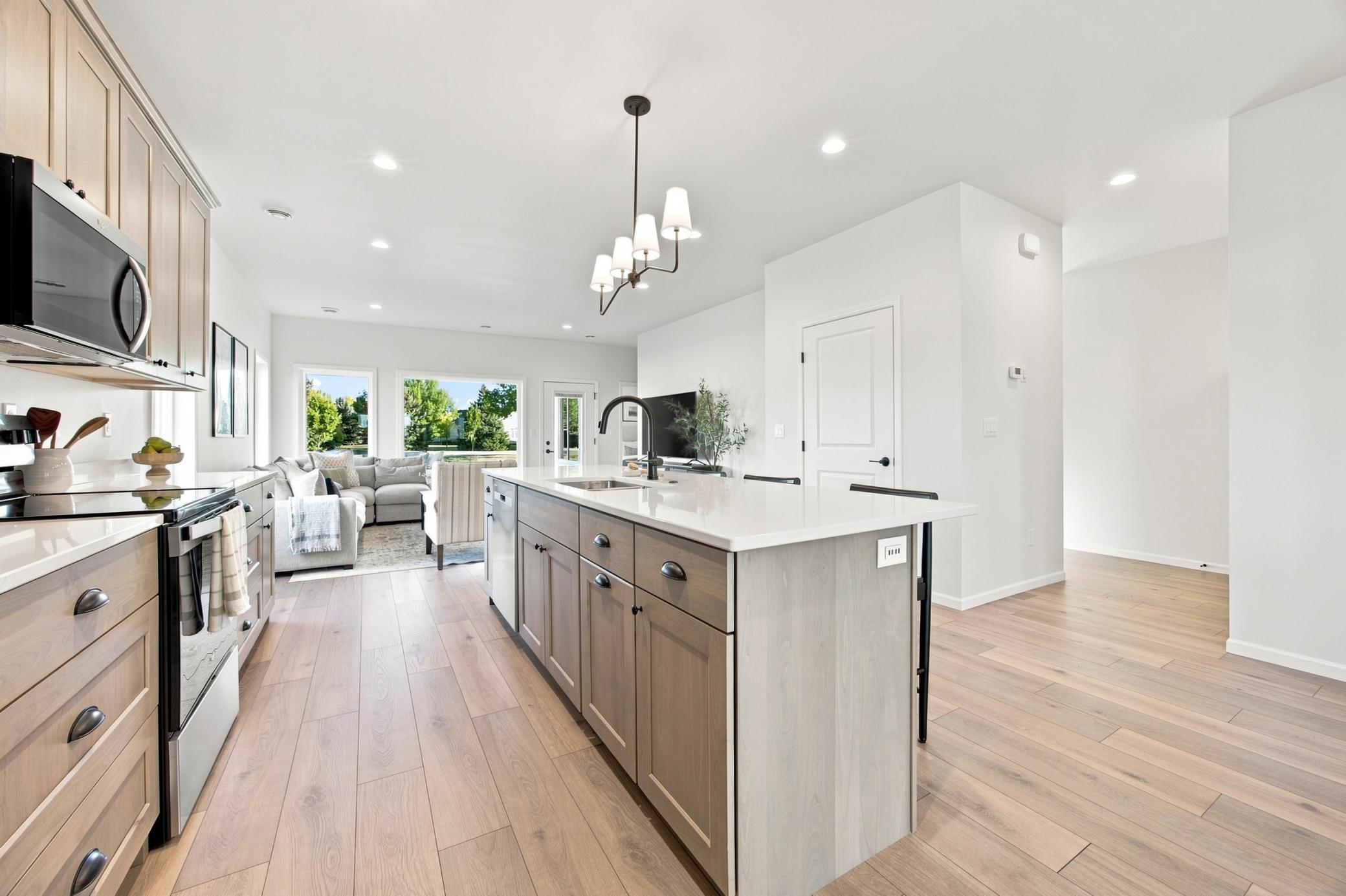 2025 single family home for sale at 4736 Hampton Loop S in Moorhead, MN — 3 bed, 2 bath (photo 12 of 35)