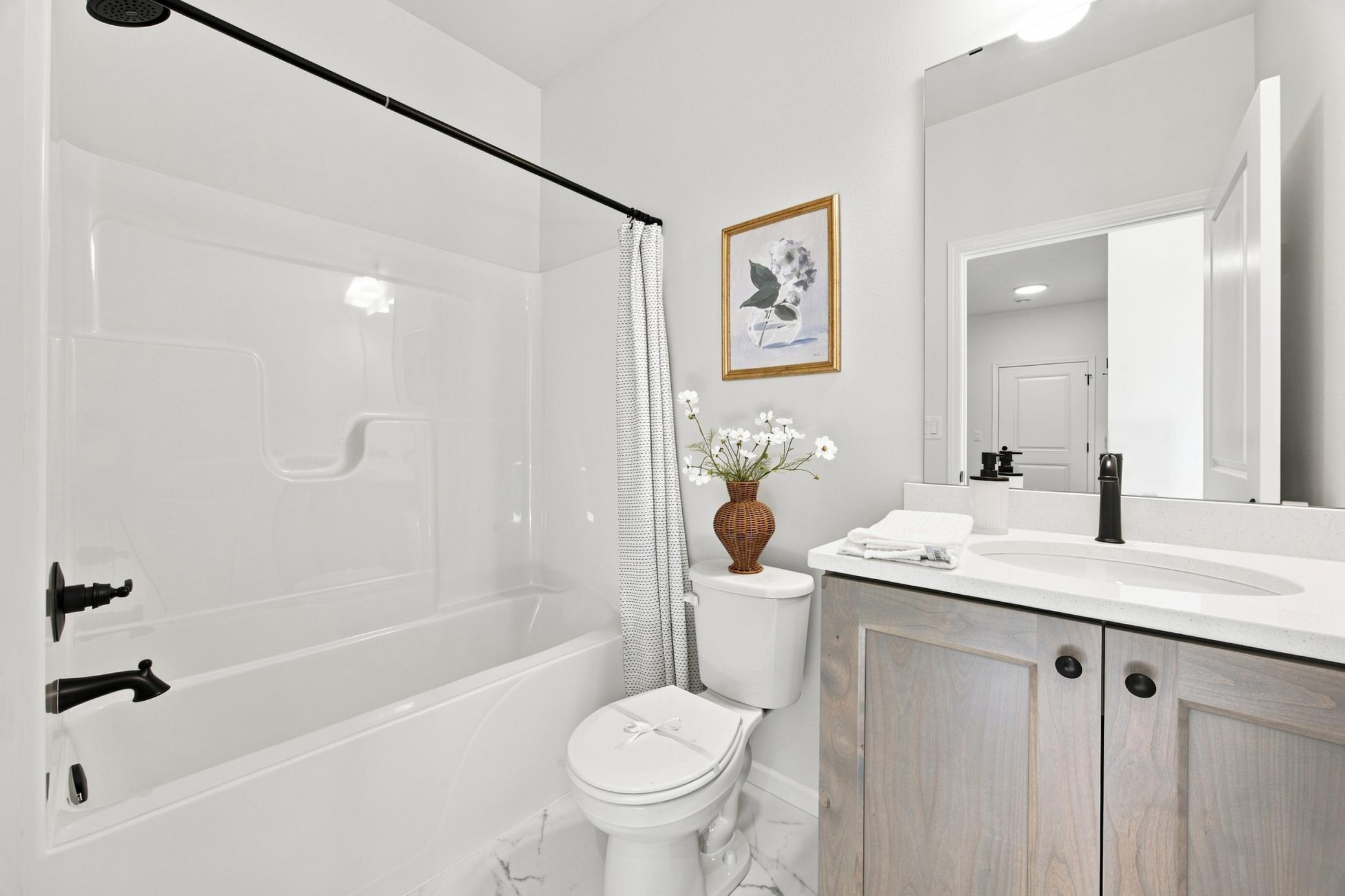 2025 single family home for sale at 4736 Hampton Loop S in Moorhead, MN — 3 bed, 2 bath (photo 29 of 35)