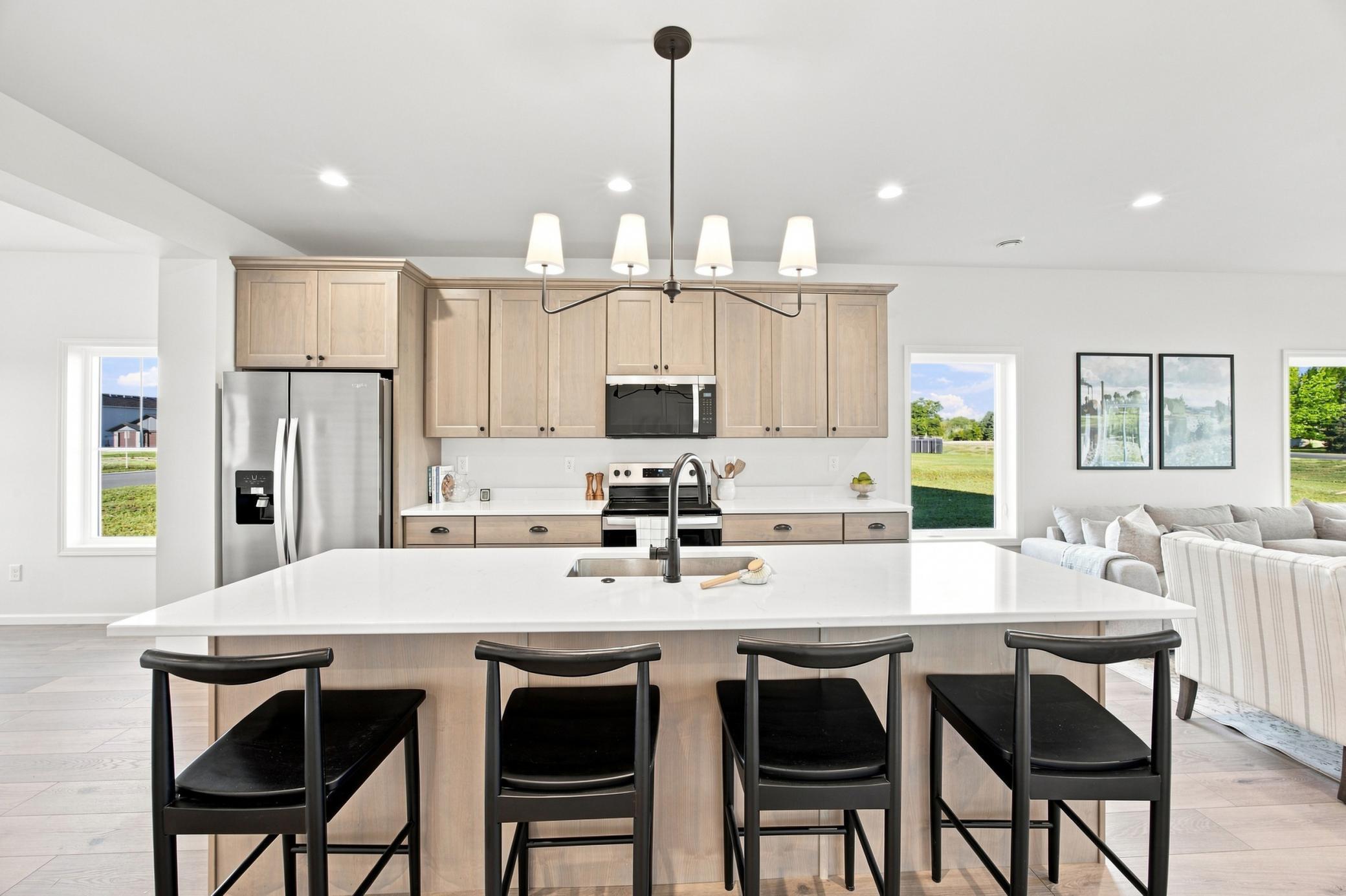 2025 single family home for sale at 4736 Hampton Loop S in Moorhead, MN — 3 bed, 2 bath (photo 9 of 35)