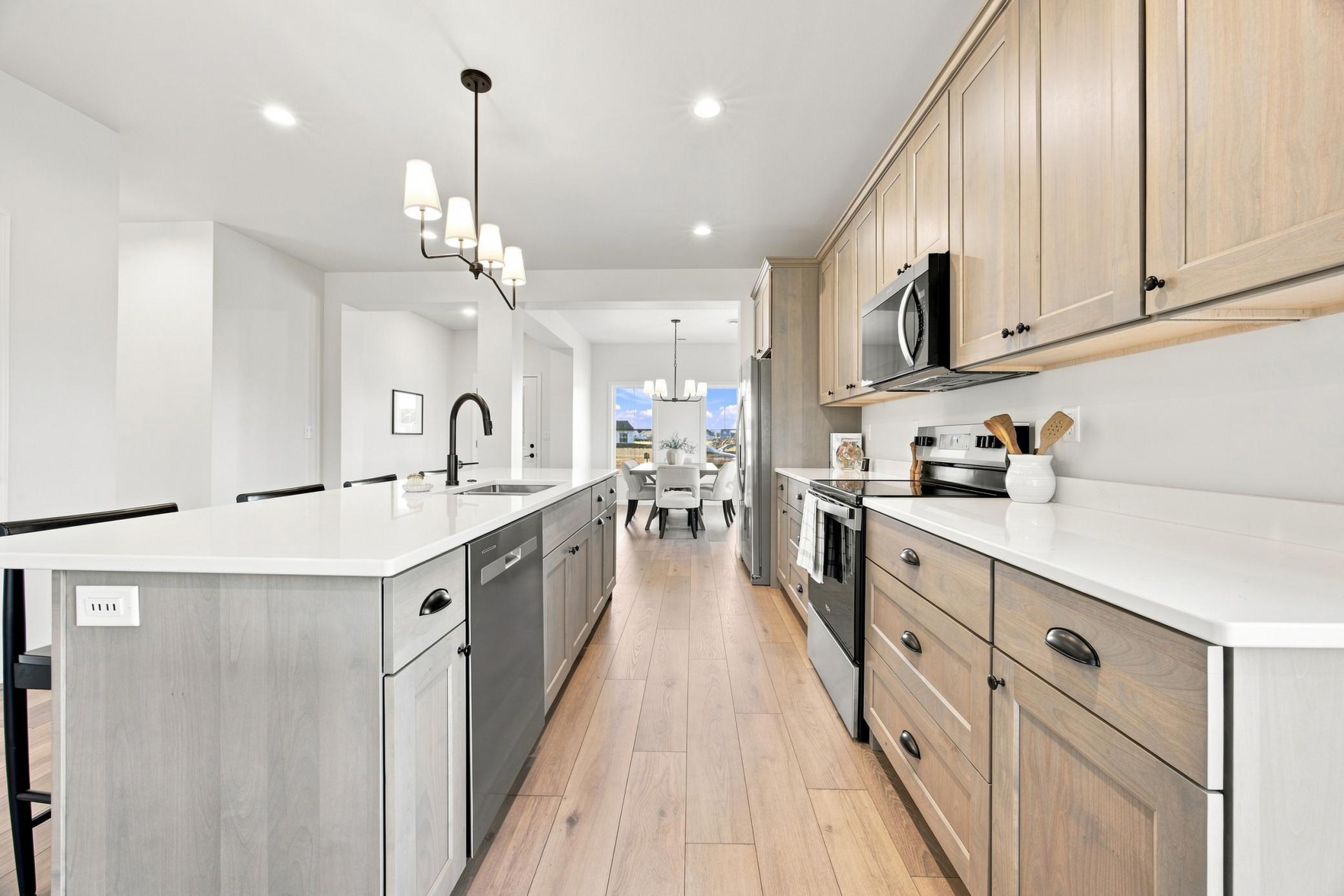 2025 single family home for sale at 4736 Hampton Loop S in Moorhead, MN — 3 bed, 2 bath (photo 10 of 35)