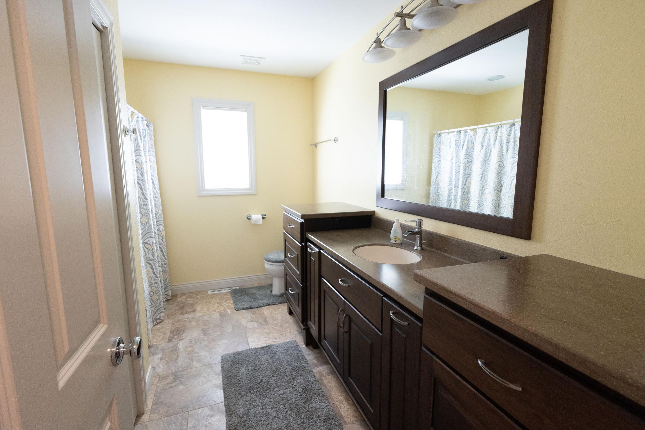 1992 single family home for sale at 23455 Sunset Beach Trail in Pelican Rapids, MN — 5 bed, 3 bath (photo 17 of 30)