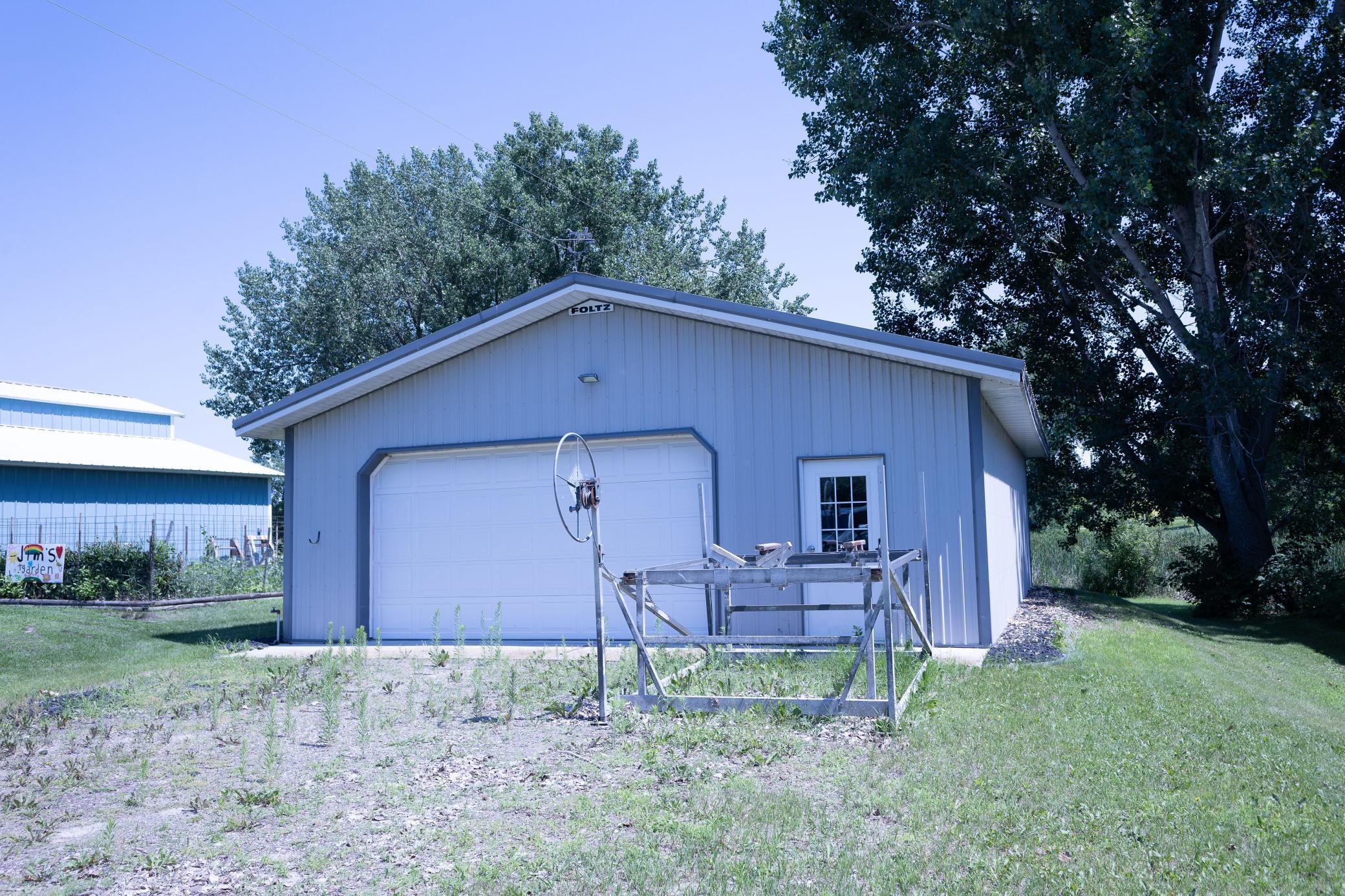 1992 single family home for sale at 23455 Sunset Beach Trail in Pelican Rapids, MN — 5 bed, 3 bath (photo 25 of 30)