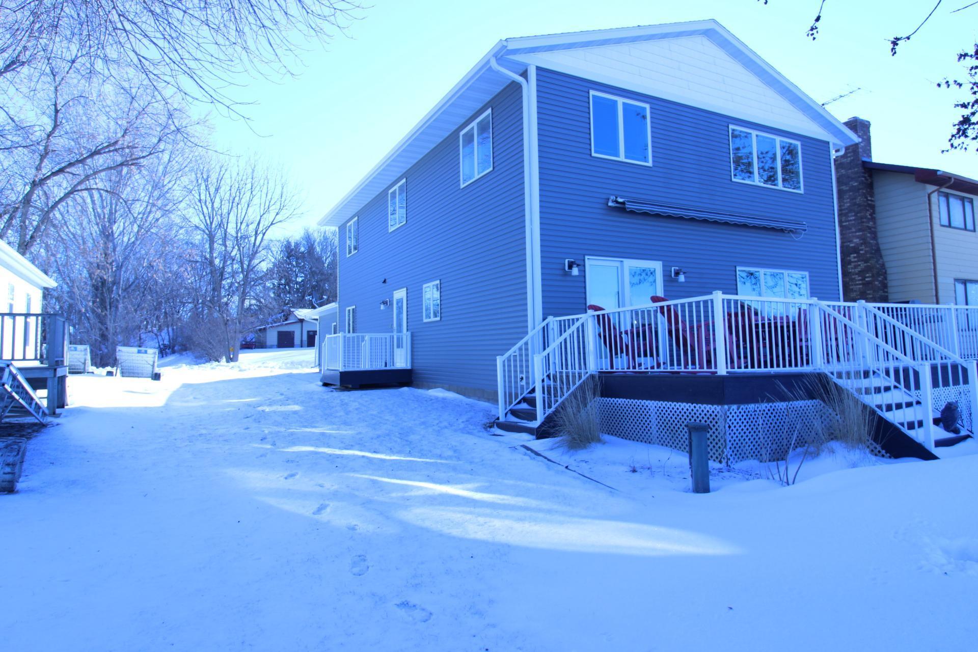 1992 single family home for sale at 23455 Sunset Beach Trail in Pelican Rapids, MN — 5 bed, 3 bath (photo 5 of 30)