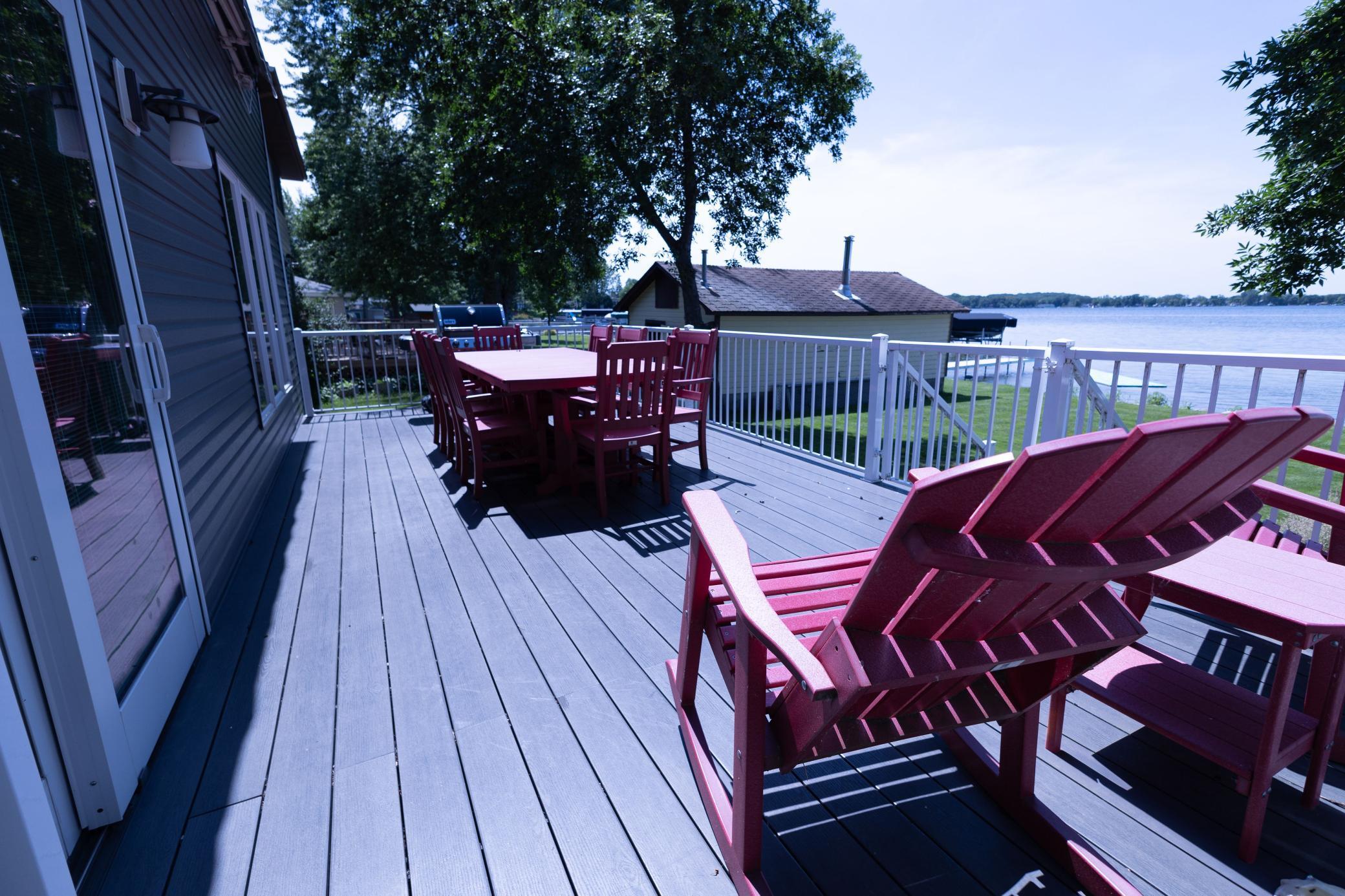 1992 single family home for sale at 23455 Sunset Beach Trail in Pelican Rapids, MN — 5 bed, 3 bath (photo 9 of 30)