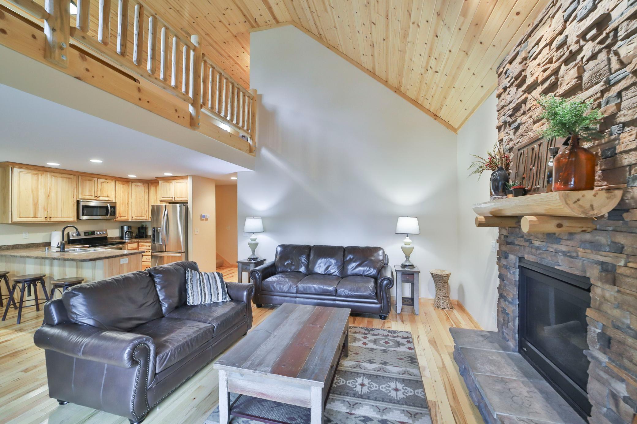 2016 townhouse for sale at 6334 Wilderness Road in Pequot Lakes, MN — 5 bed, 3 bath (photo 12 of 61)