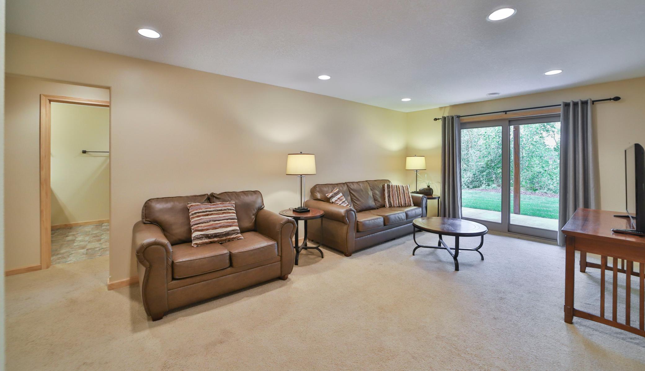 2016 townhouse for sale at 6334 Wilderness Road in Pequot Lakes, MN — 5 bed, 3 bath (photo 27 of 61)