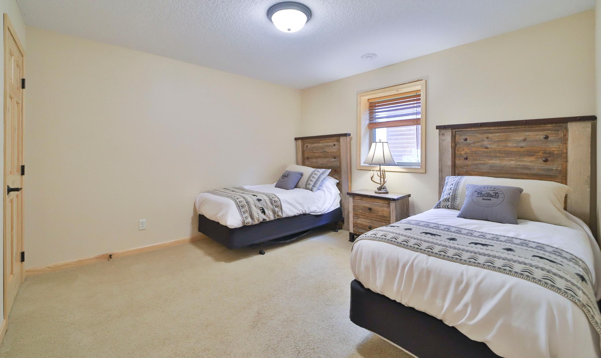 2016 townhouse for sale at 6334 Wilderness Road in Pequot Lakes, MN — 5 bed, 3 bath (photo 30 of 61)